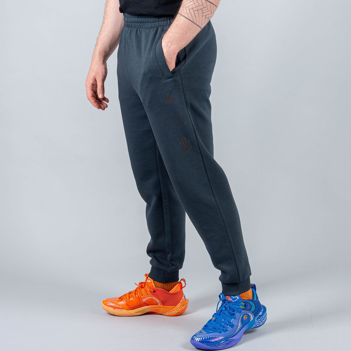 Tepláky Peak Basketball Wiggins Knitted Pants Dk.Grey Blue