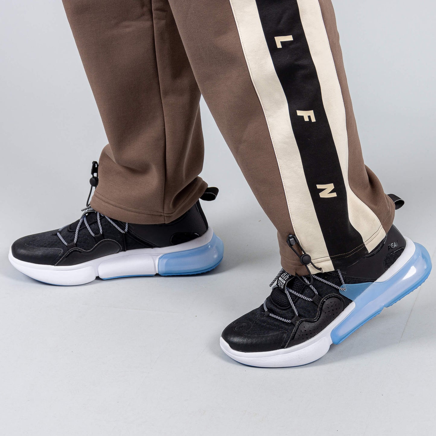 Tepláky Peak LFN Knitted Fleece Pants Brown