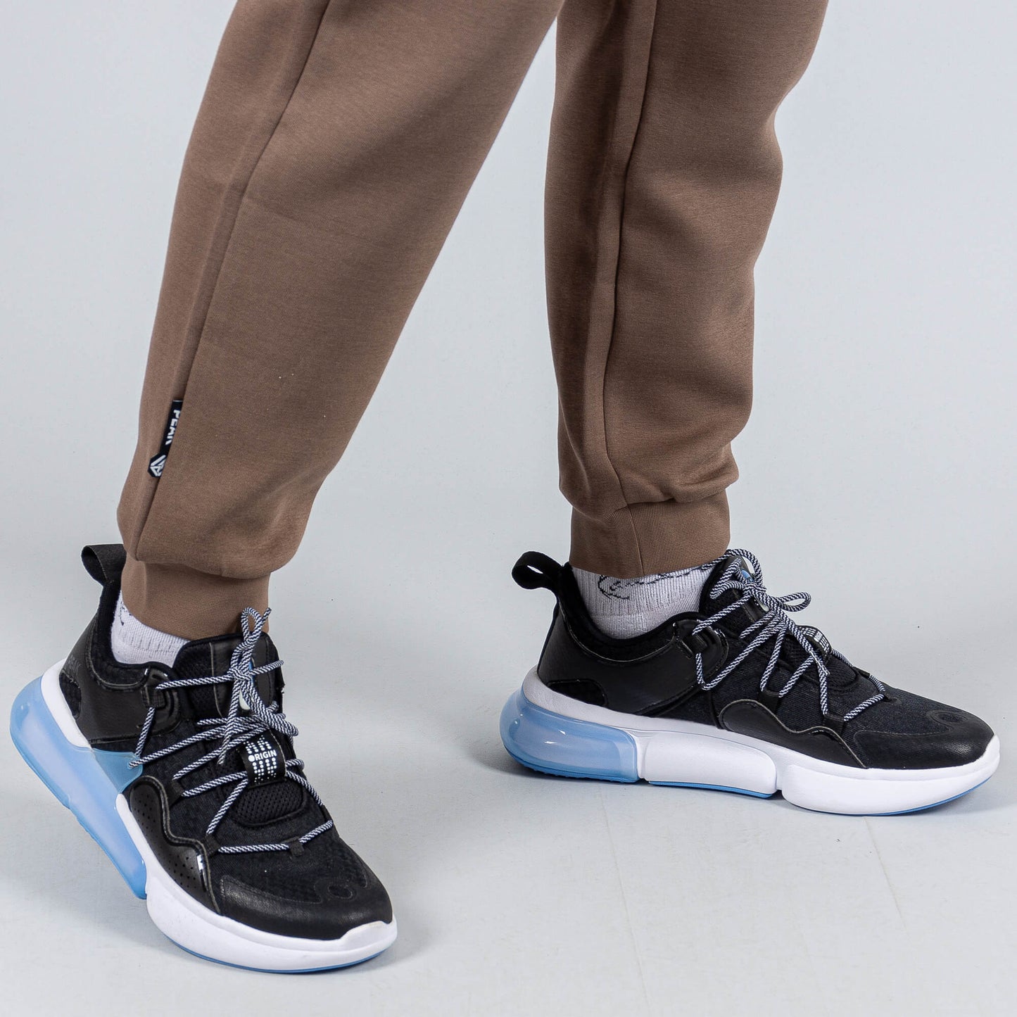 Tepláky Peak Basketbal Underground Knitted Pants Brown