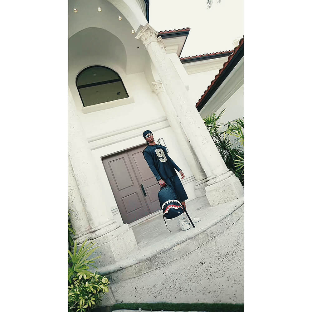 Batoh Sprayground Black Out Sharks In Paris Maison Menace Dlxsv Backpack Black