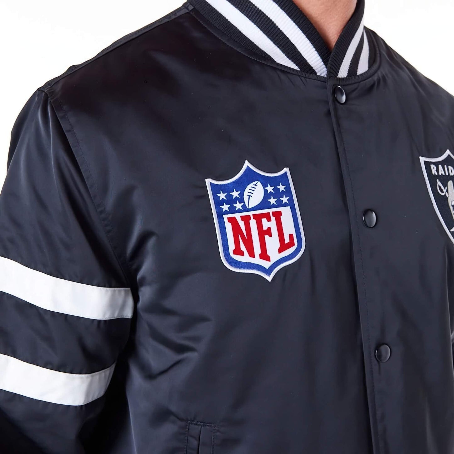 Bunda bomber NEW ERA Las Vegas Raiders NFL Satin Black Bomber Jacket čierna