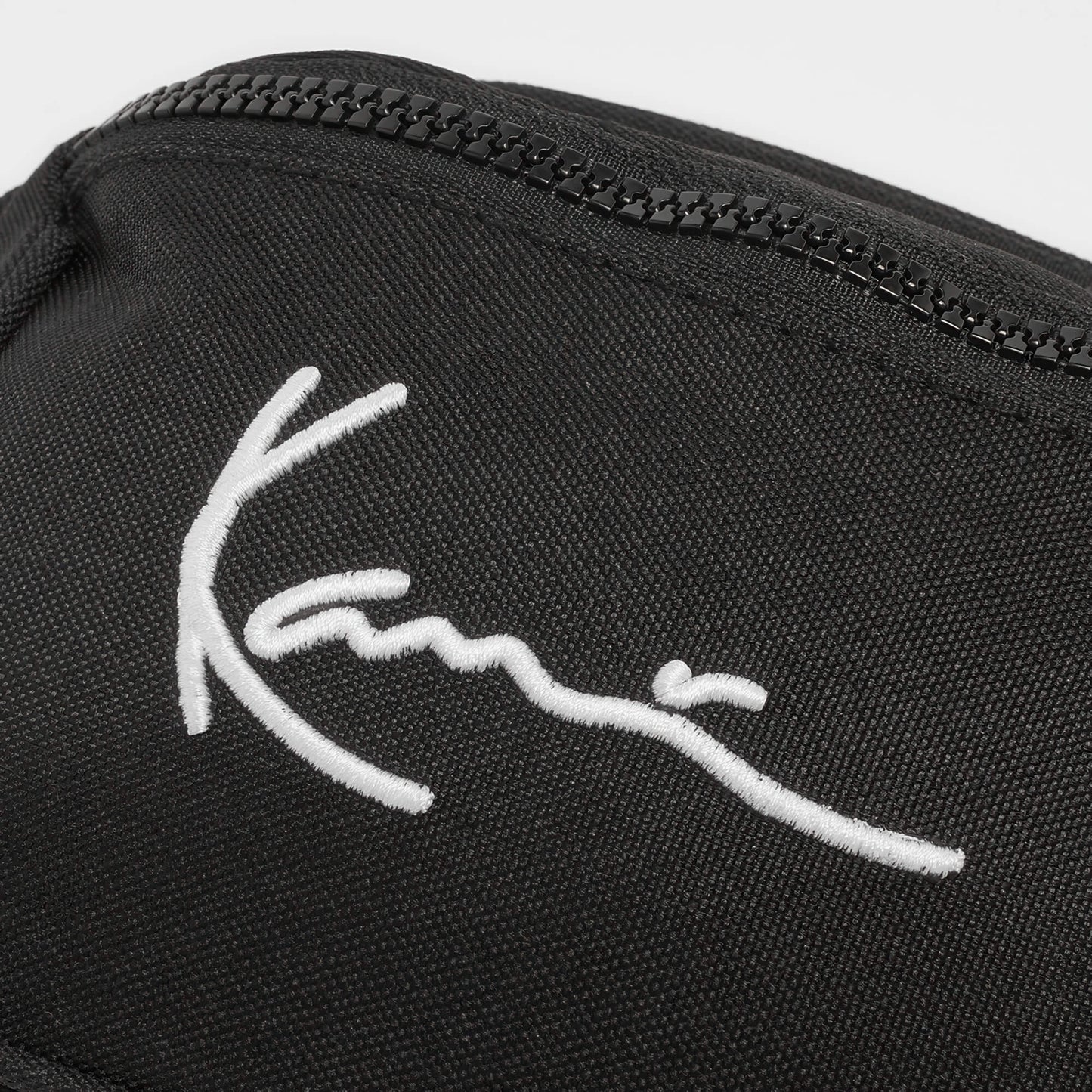 Ľadvinka Karl Kani Signature Essential Waist Bag čierna