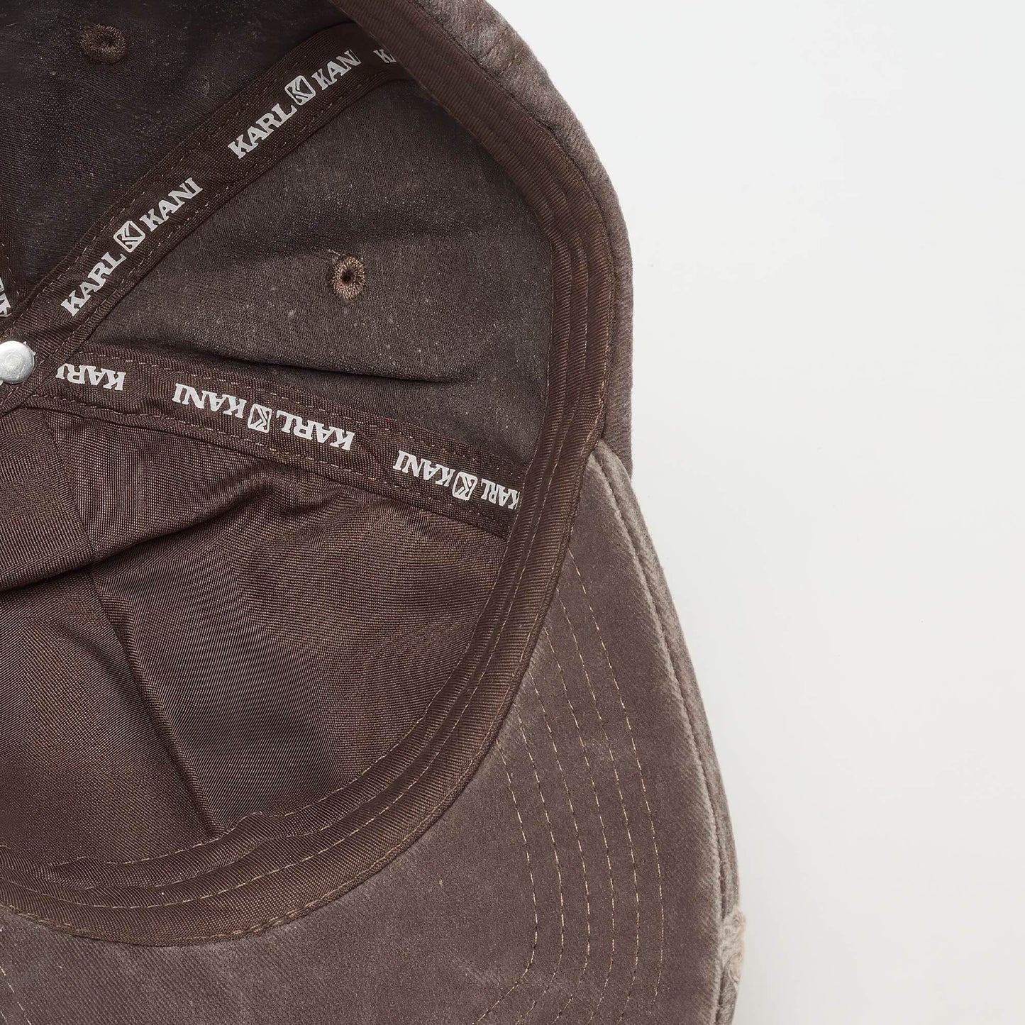 Šiltovka Karl Kani Heritage Distressed Twill Baseball Cap hnedá
