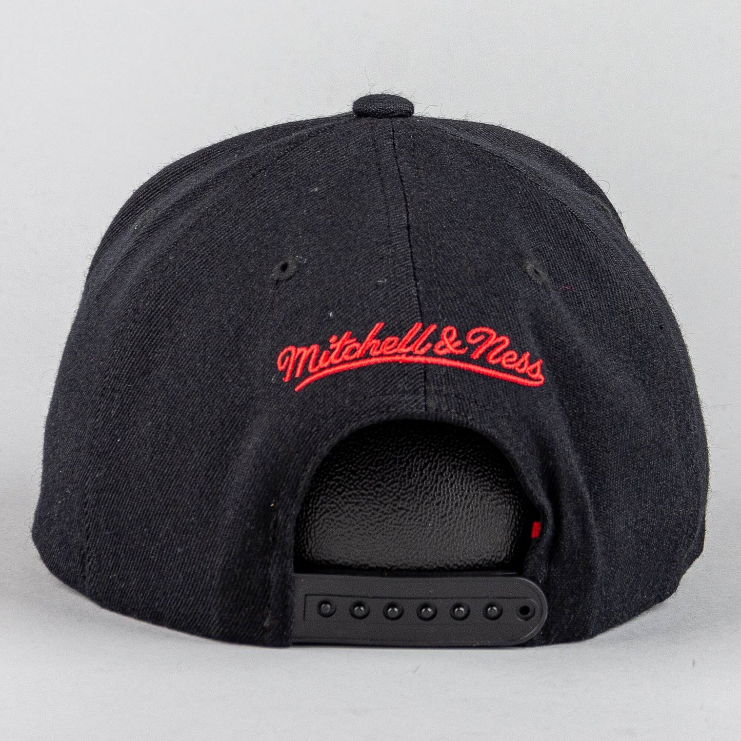 Šiltovka Mitchell & Ness snapback Chicago Bulls Team Logo High Crown Red čierna