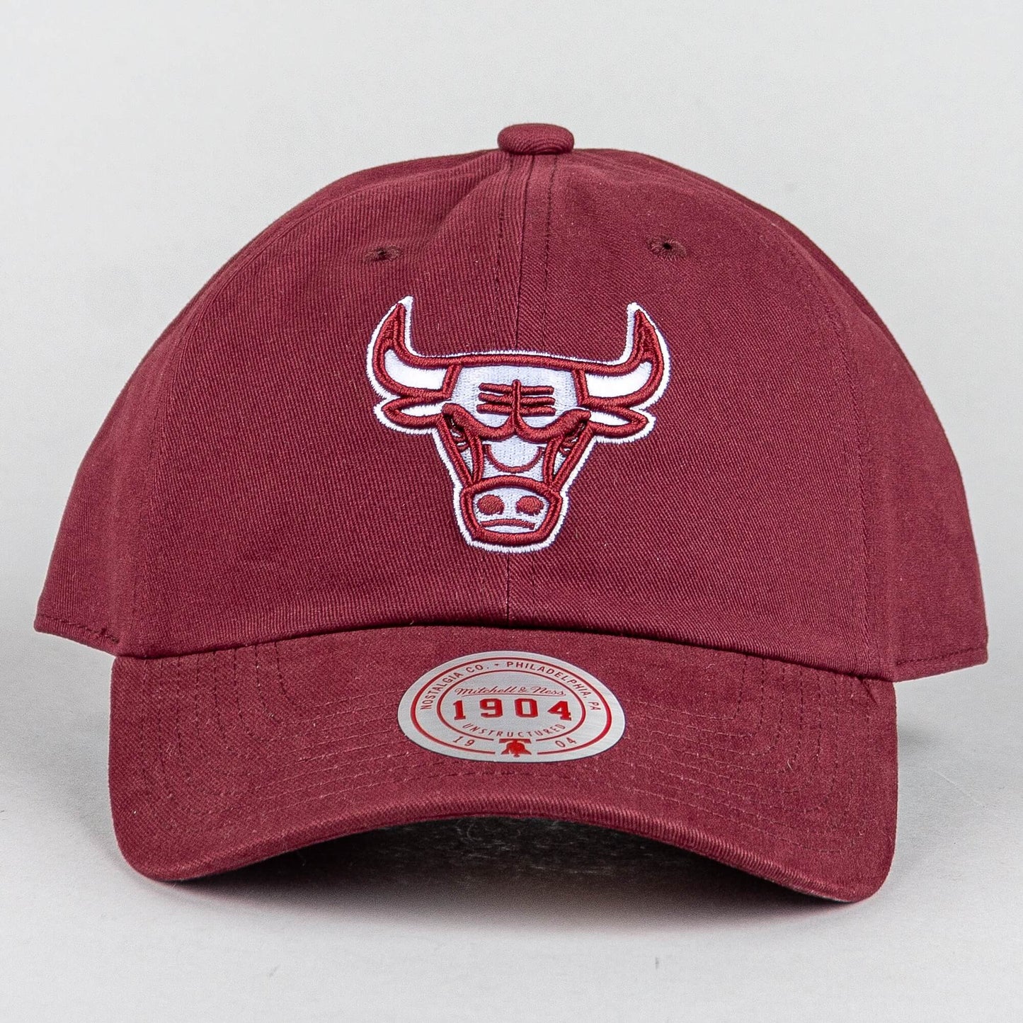 Šiltovka Mitchell & Ness NBA Fashion Basic Strapback Chicago Bulls tmavo-fialová