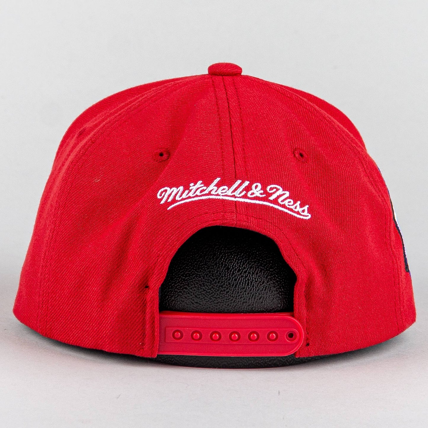 Šiltovka Mitchell & Ness NBA Conference Patch Snapback HWC Chicago Bulls červená