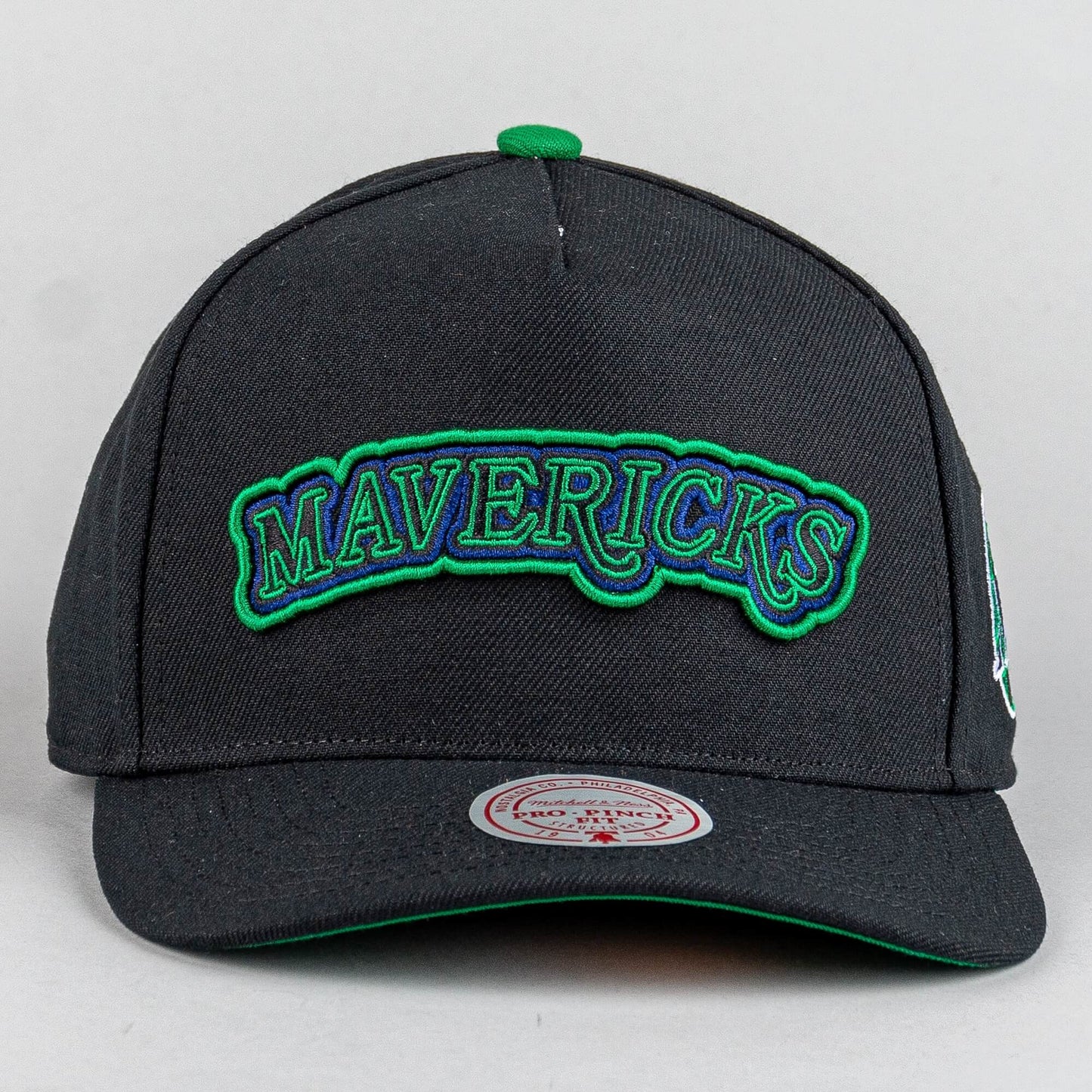 Šiltovka Mitchell & Ness NBA Class Act Pro Snapback Dallas Mavericks čierna