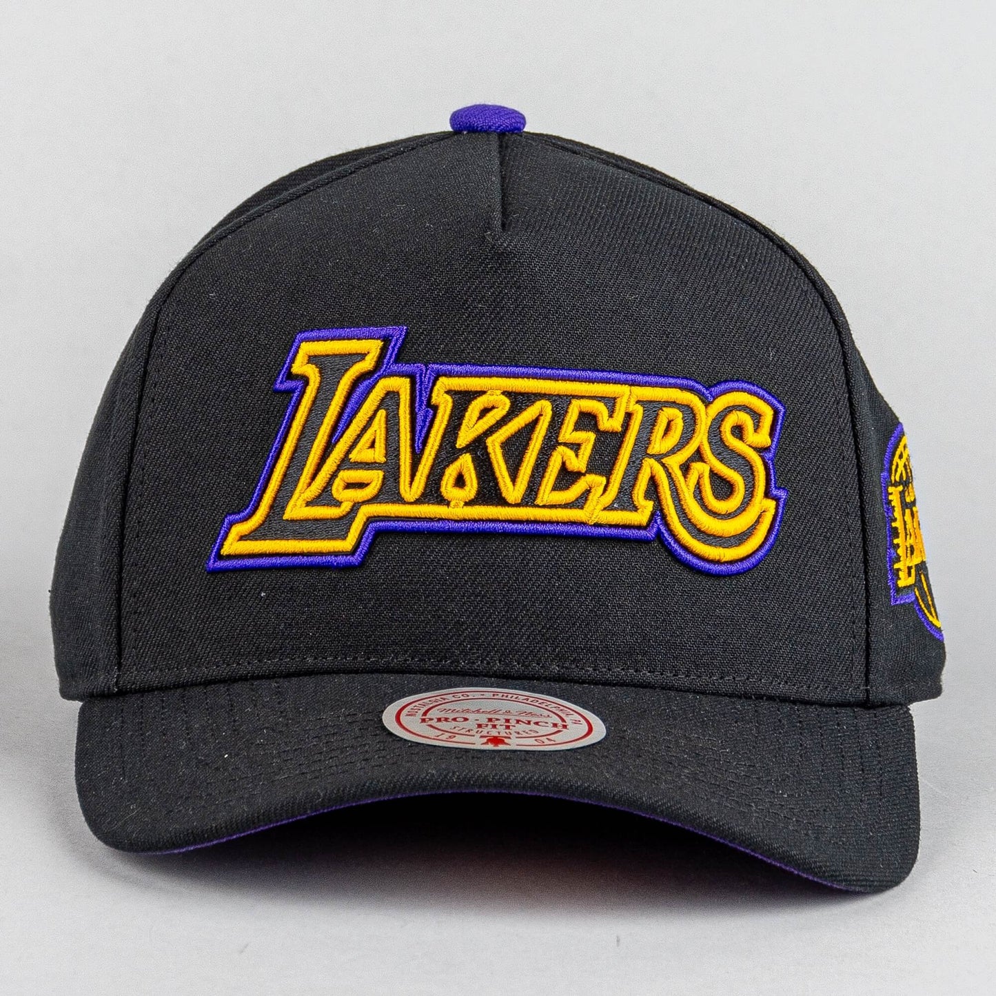 Šiltovka Mitchell & Ness NBA Class Act Pro Snapback Los Angeles Lakers čierna