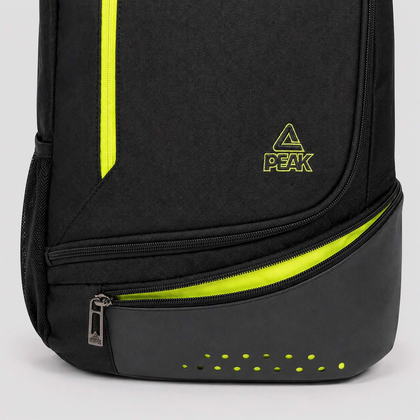 Praktický batoh Peak Backpack čierno-žltý