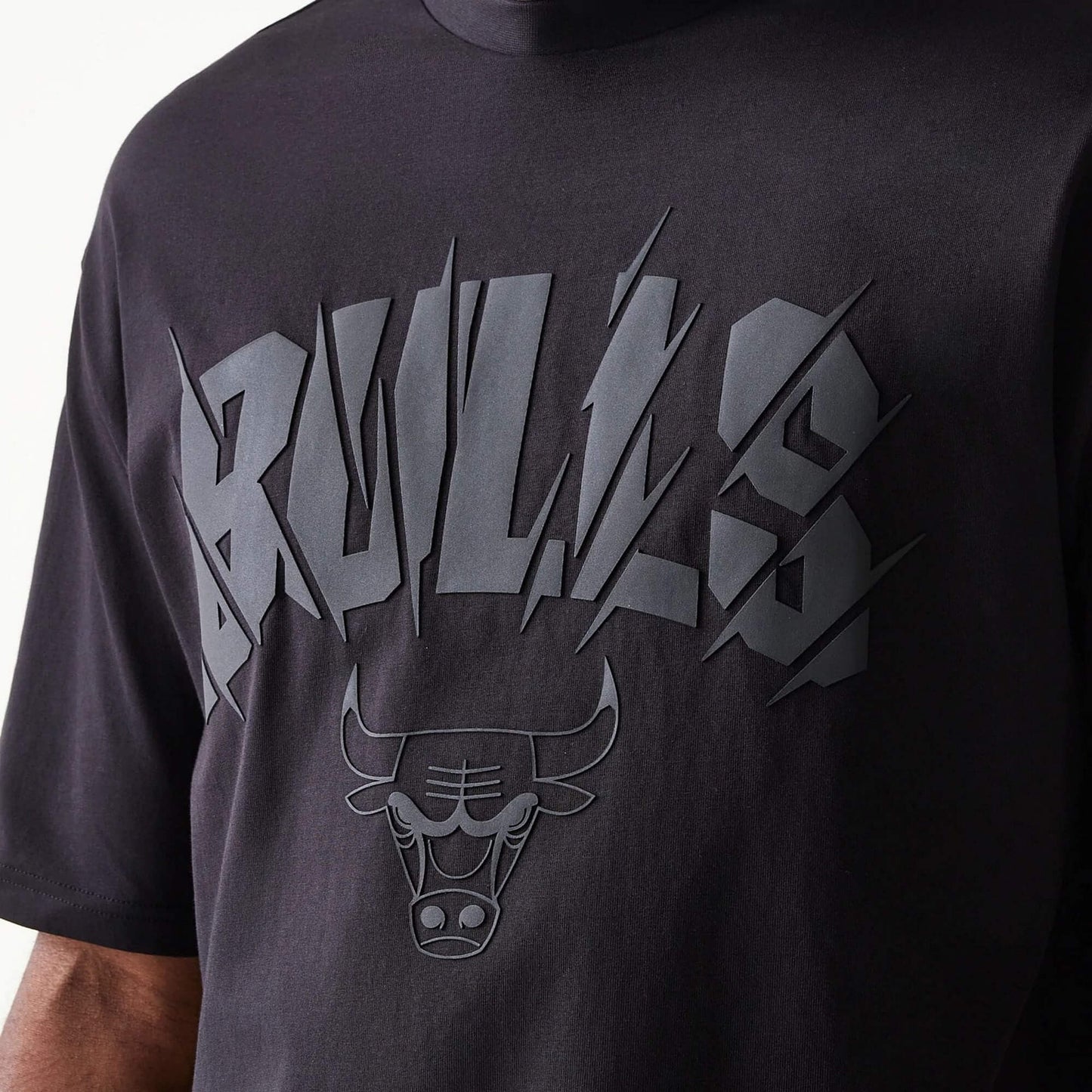 Tričko New Era Chicago Bulls NBA Black Oversized T-Shirt čierne