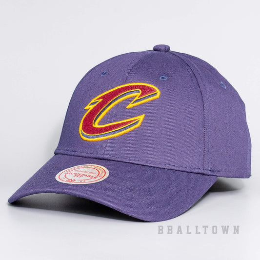 Mitchell & Ness Team Logo Low Pro Snapback Cleveland Cavaliers Blue Nights