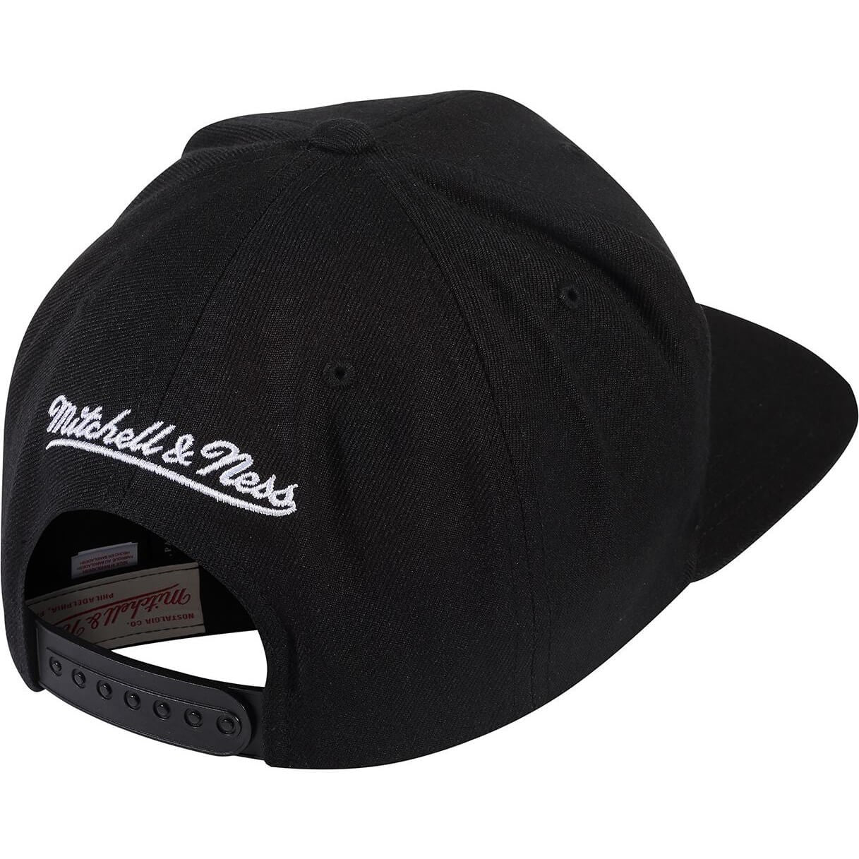 Mitchell & Ness Wool Solid Snapback Cleveland Cavaliers Black/White