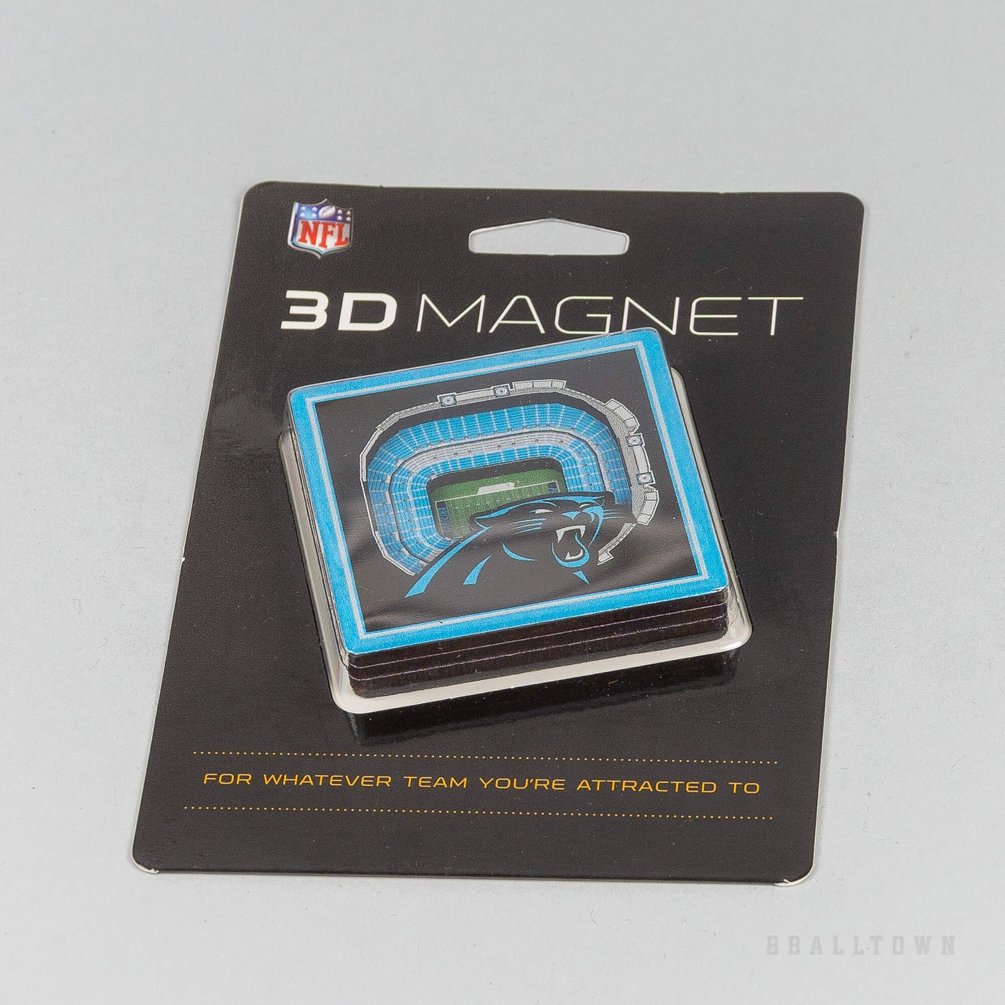 Magnetka Youthefan NFL 3D Stadiumview Magnet Carolina Panthers (7x7 cm)
