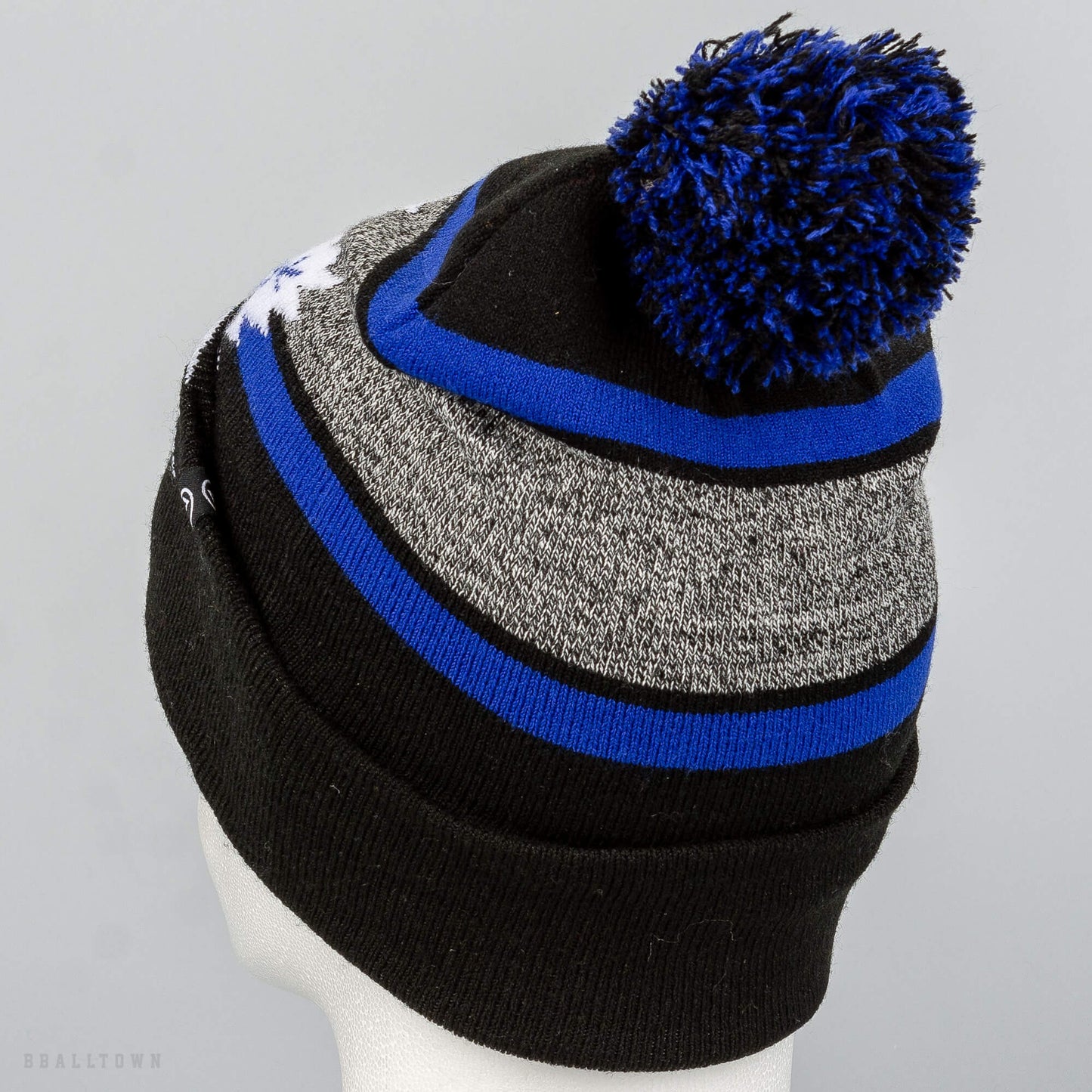 Zephyr NHL Mammoth (Knitted) Toronto Maple Leafs