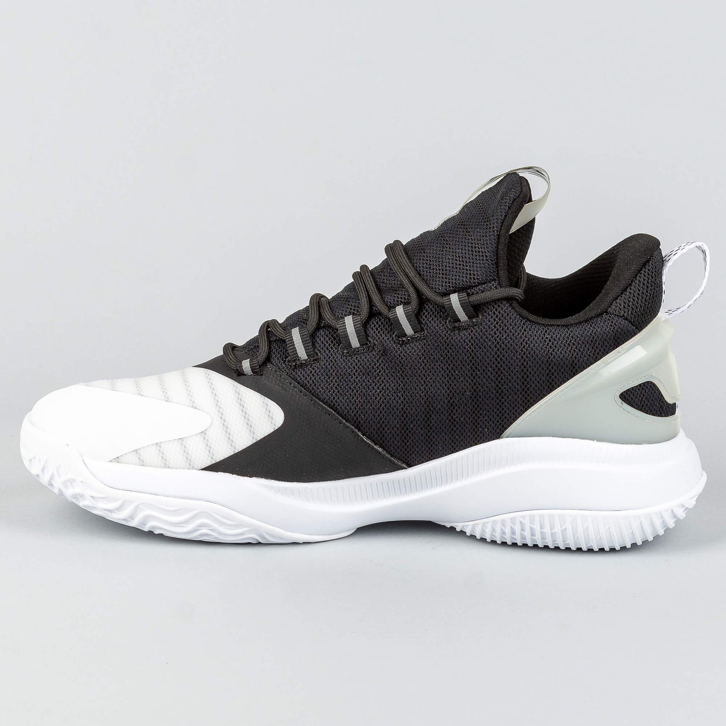 Peak Tony Parker Series White/Black