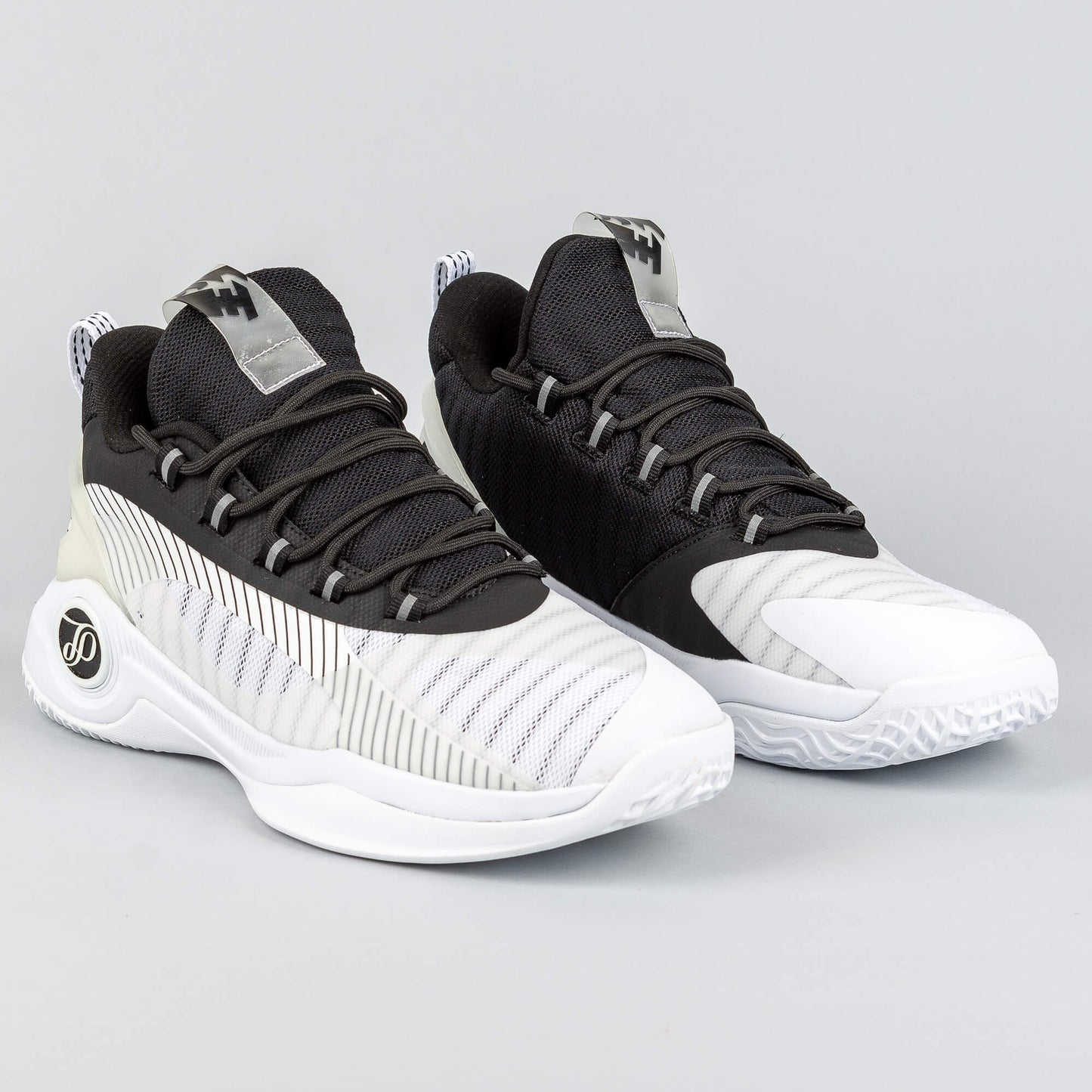 Peak Tony Parker Series White/Black