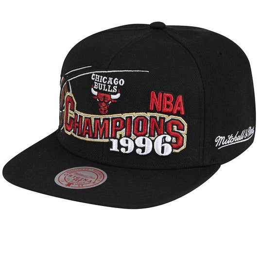 Mitchell & Ness NBA 96 Champions Wave Snapback HWC Chicago Bulls Black