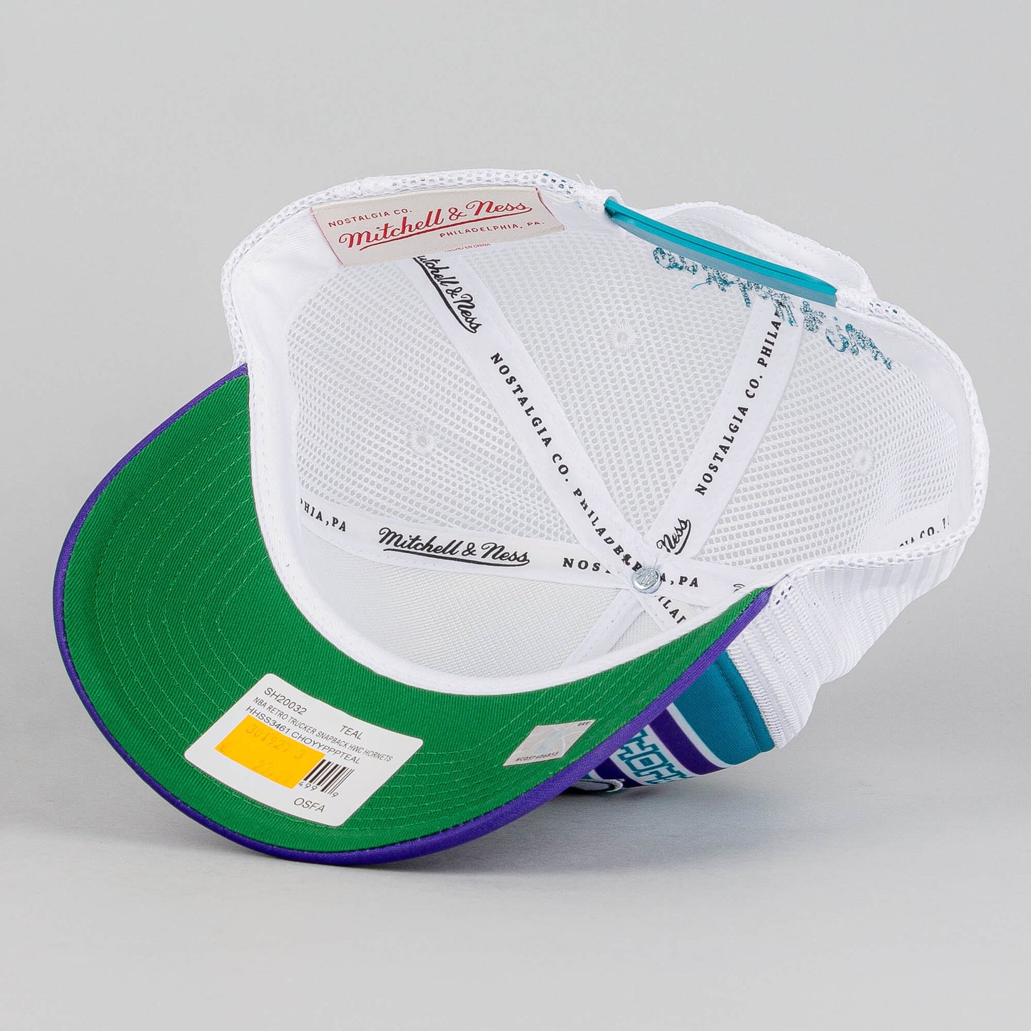 Mitchell & Ness NBA RETRO TRUCKER SNAPBACK HWC CHARLOTTE HORNETS TEAL