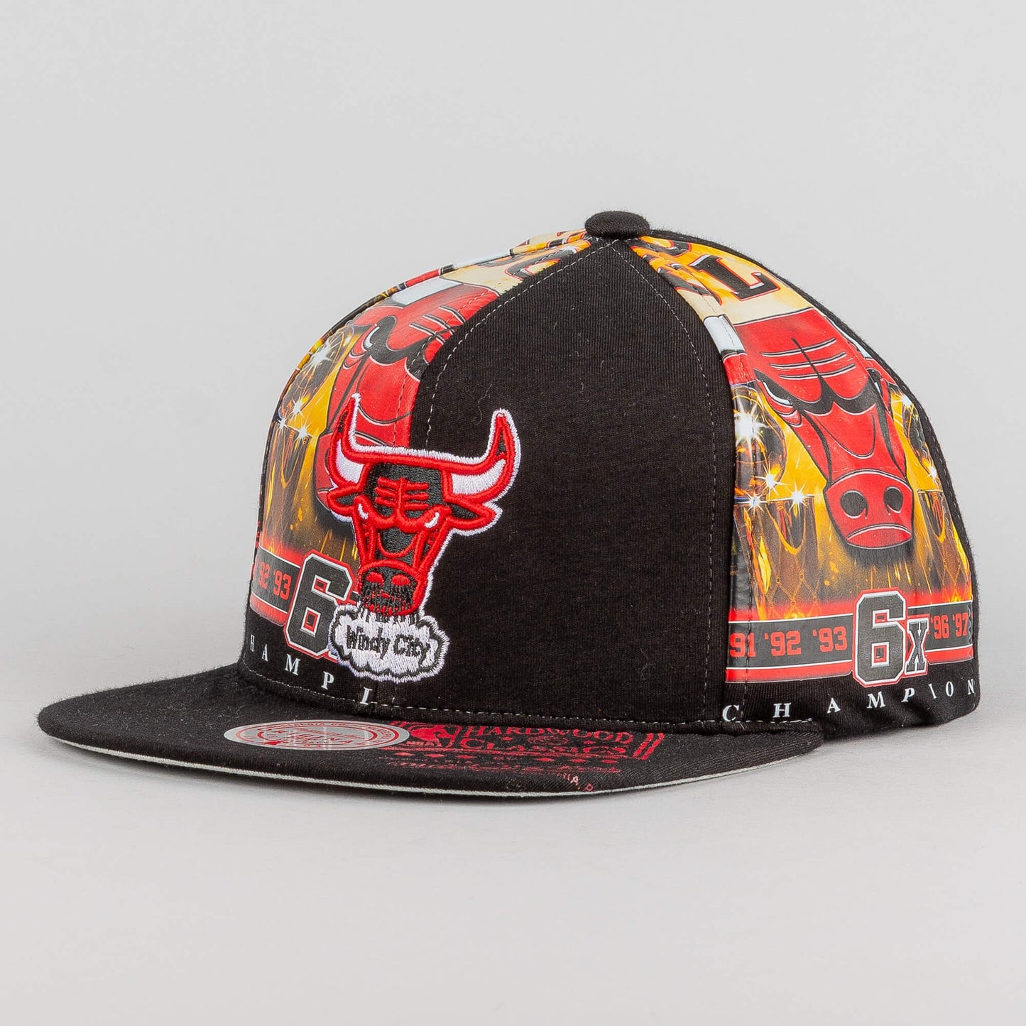 Mitchell & Ness NBA SHIRT REMIX SNAPBACK HWC CHICAGO BULLS BLACK