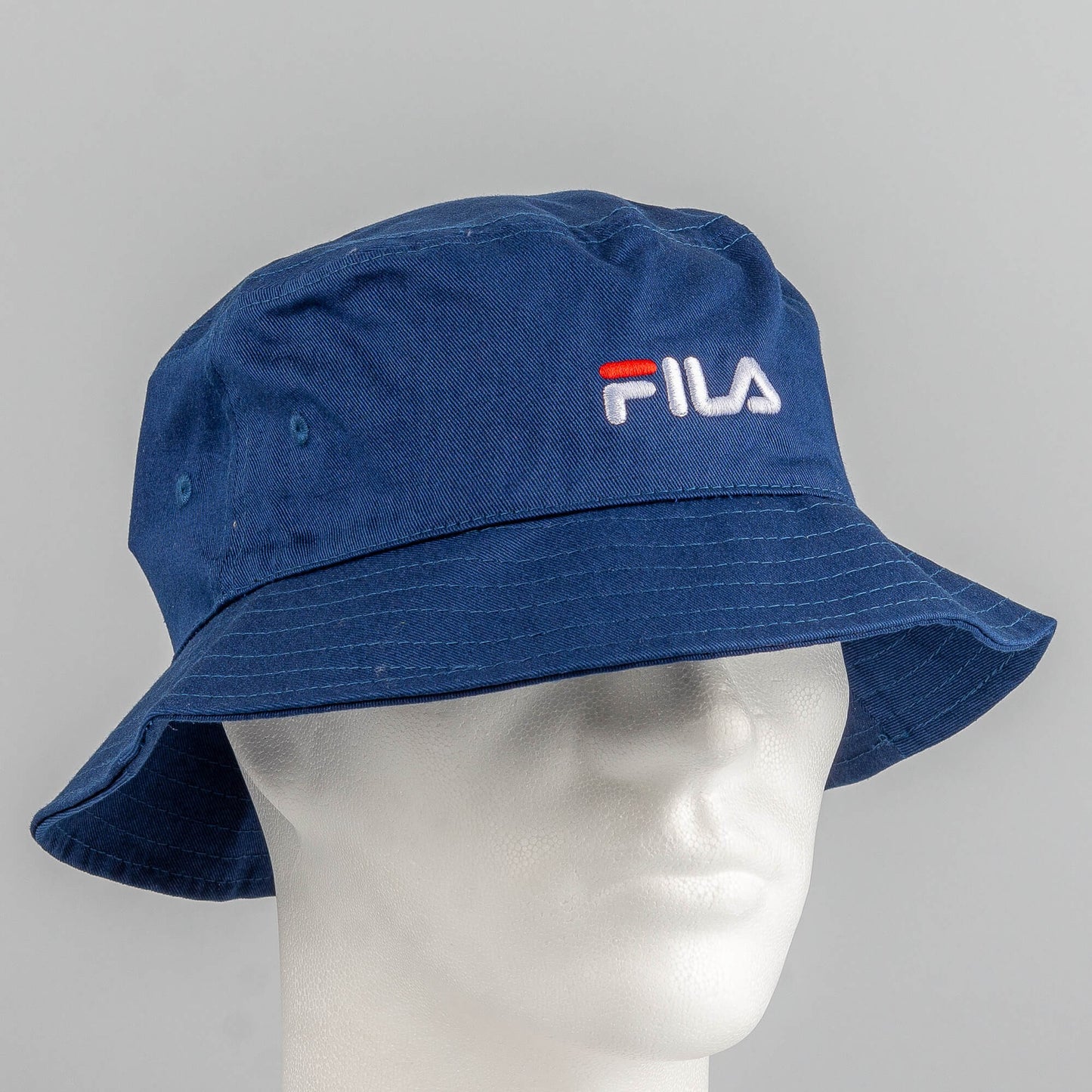 Klobúk Fila BRUSQUE Bucket hat with linear logo tmavomodrý