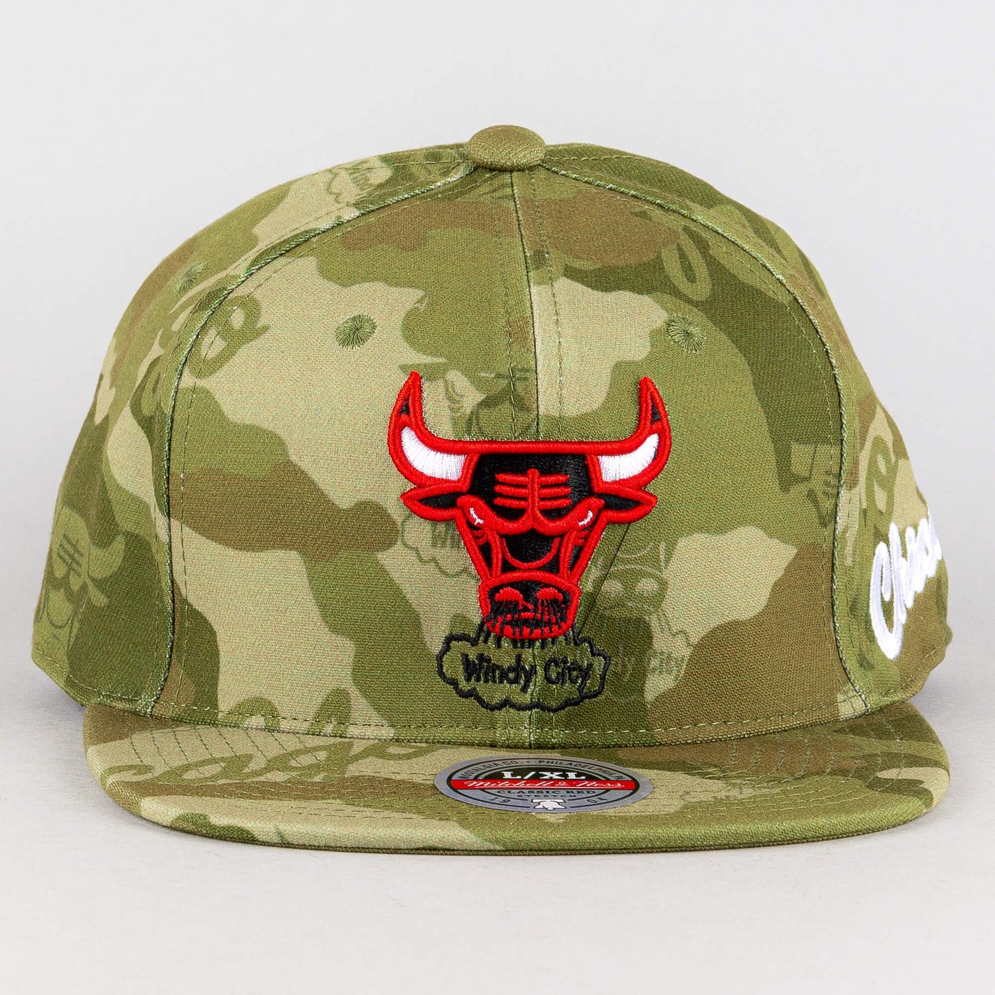 Mitchell & Ness Tonal Camo Stretch Fitted HWC Chicago Bulls Green