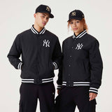 NEW ERA New York Yankees MLB Team Logo Black Bomber Jacket Black