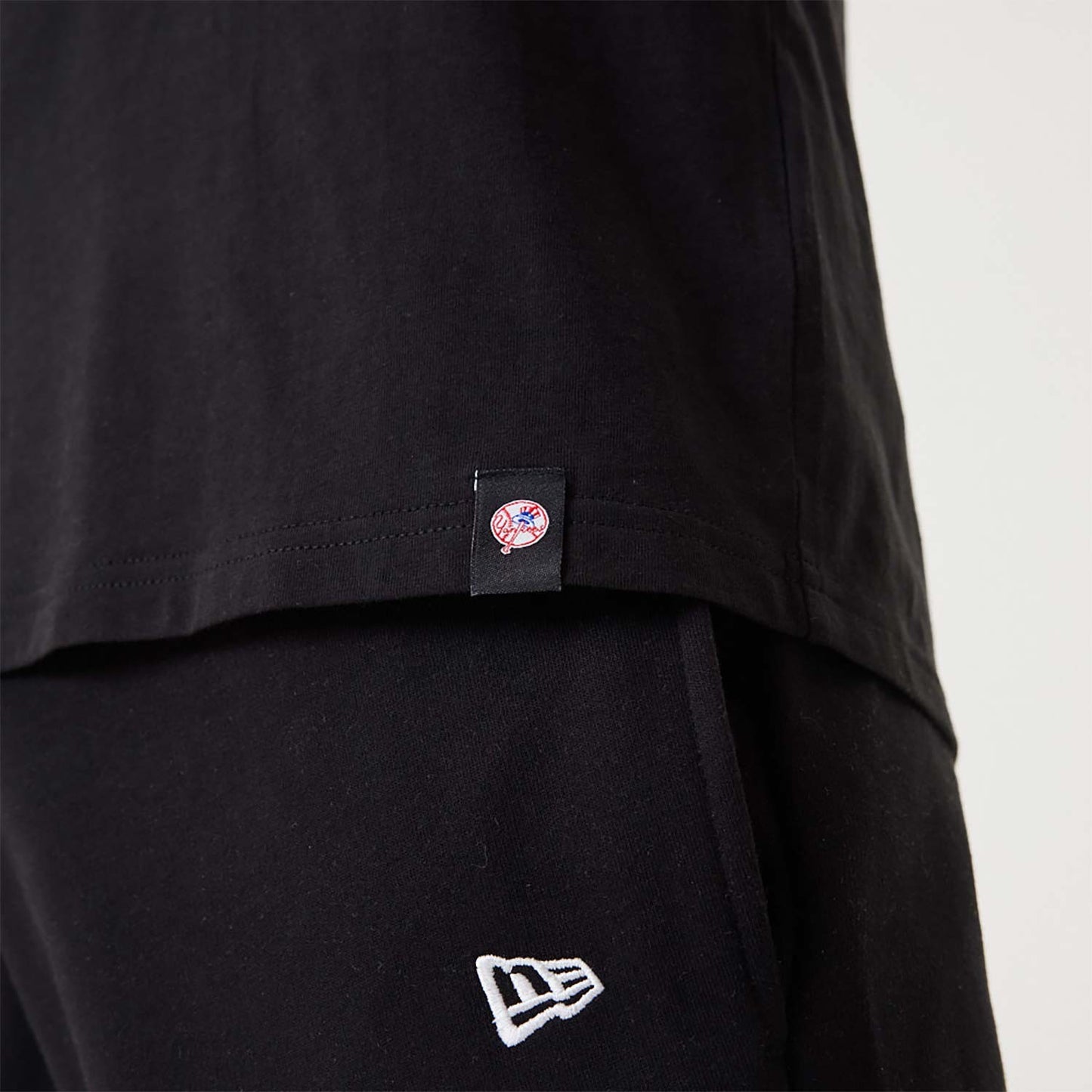 NEW ERA New York Yankees MLB Drip Logo Black T-Shirt Black