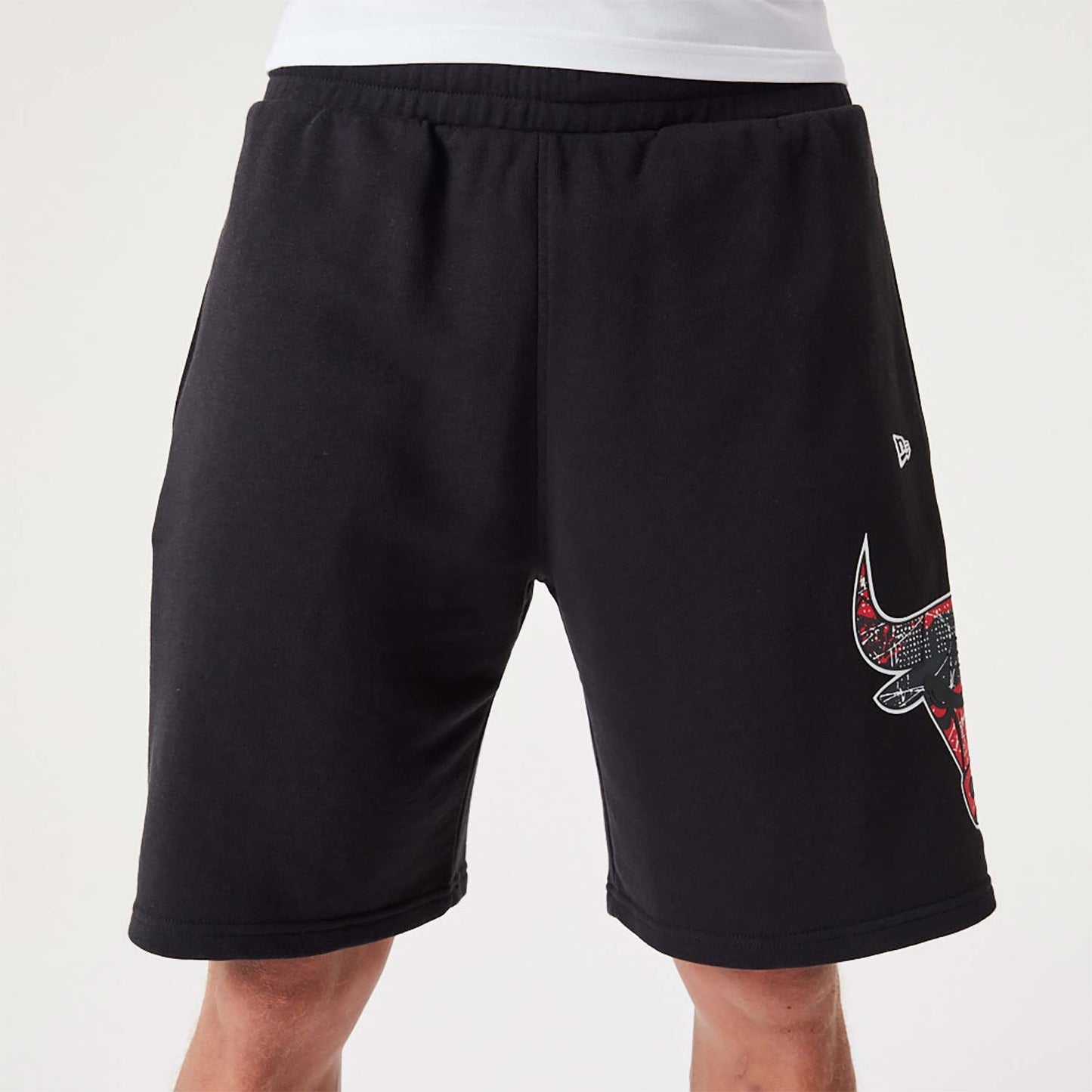 NEW ERA Chicago Bulls NBA Team Logo Black Shorts Black