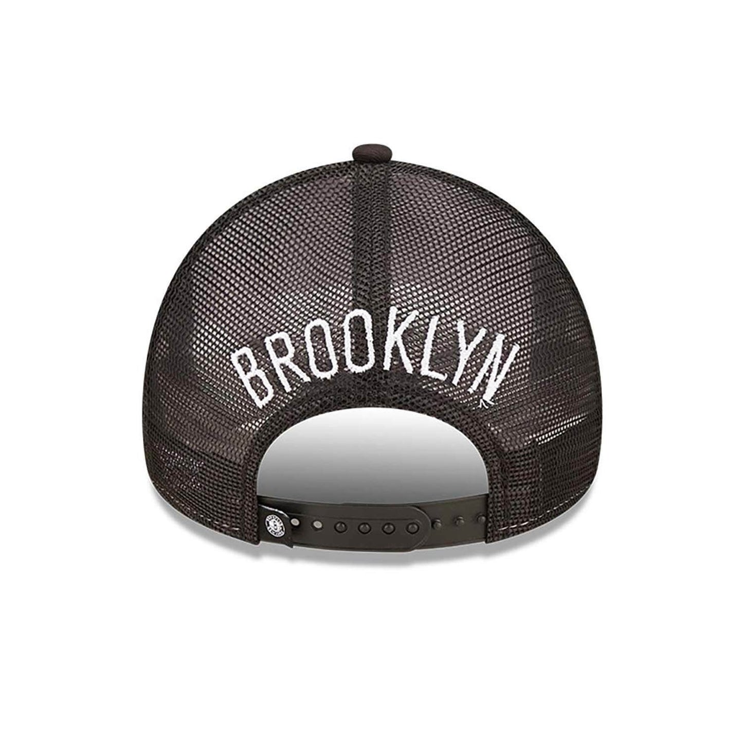NEW ERA NBA Block Brooklyn Nets Team Color White A-Frame Trucker Cap White
