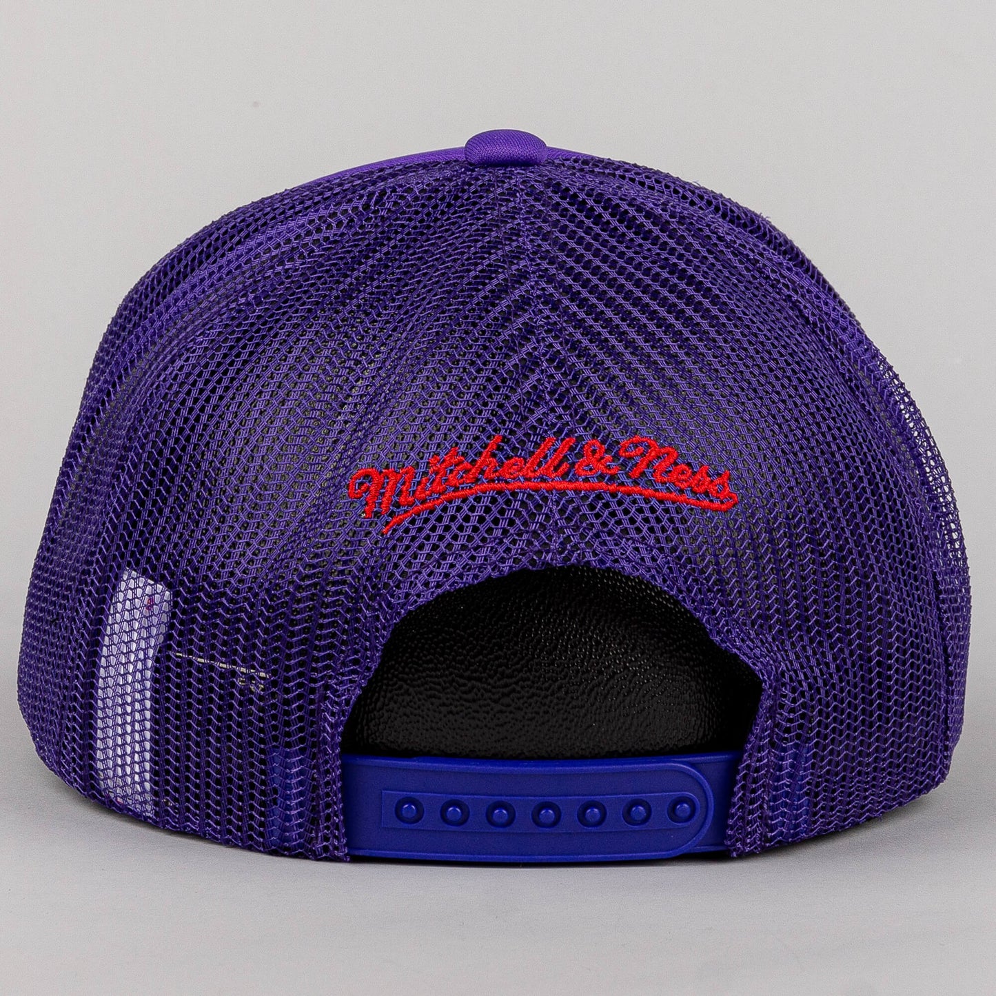 Mitchell & Ness NBA Billboard Trucker Snapback Hwc Toronto Raptors Purple
