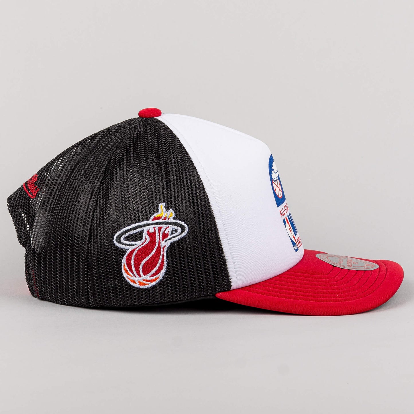 Mitchell & Ness NBA Party Time Trucker Snapback Hwc Miami Heat White
