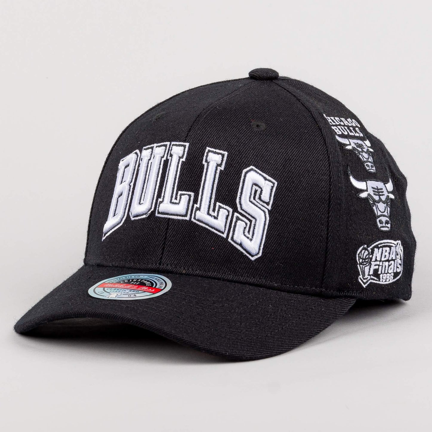 Mitchell & Ness NBA Logo Blast Chicago Bulls Black