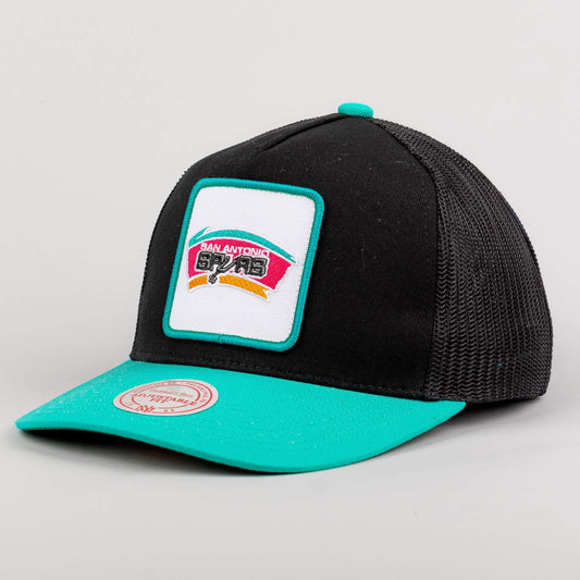 Šiltovka so sieťkou Mitchell & Ness NBA Truck It HWC San Antonio Spurs čierna