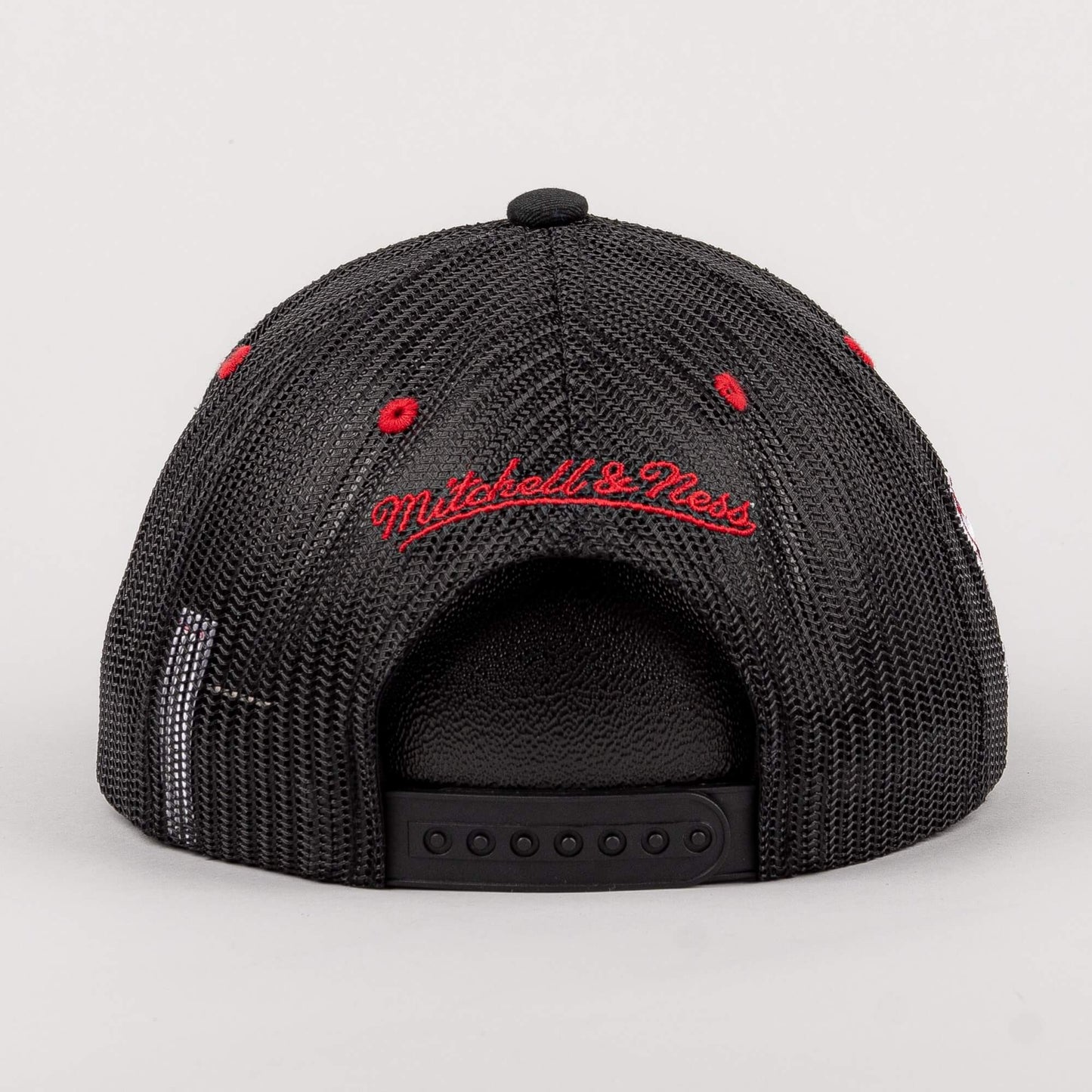 Mitchell & Ness NBA Team Seal Trucker HWC Chicago Bulls Black