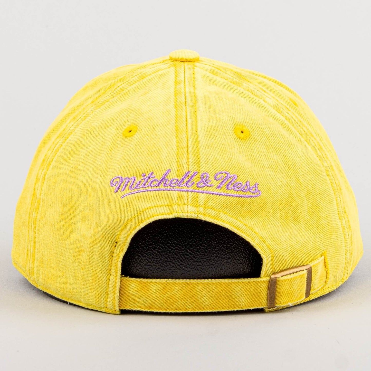 Šiltovka Mitchell & Ness NBA Champions Stone Washed Los Angeles Lakers žltá