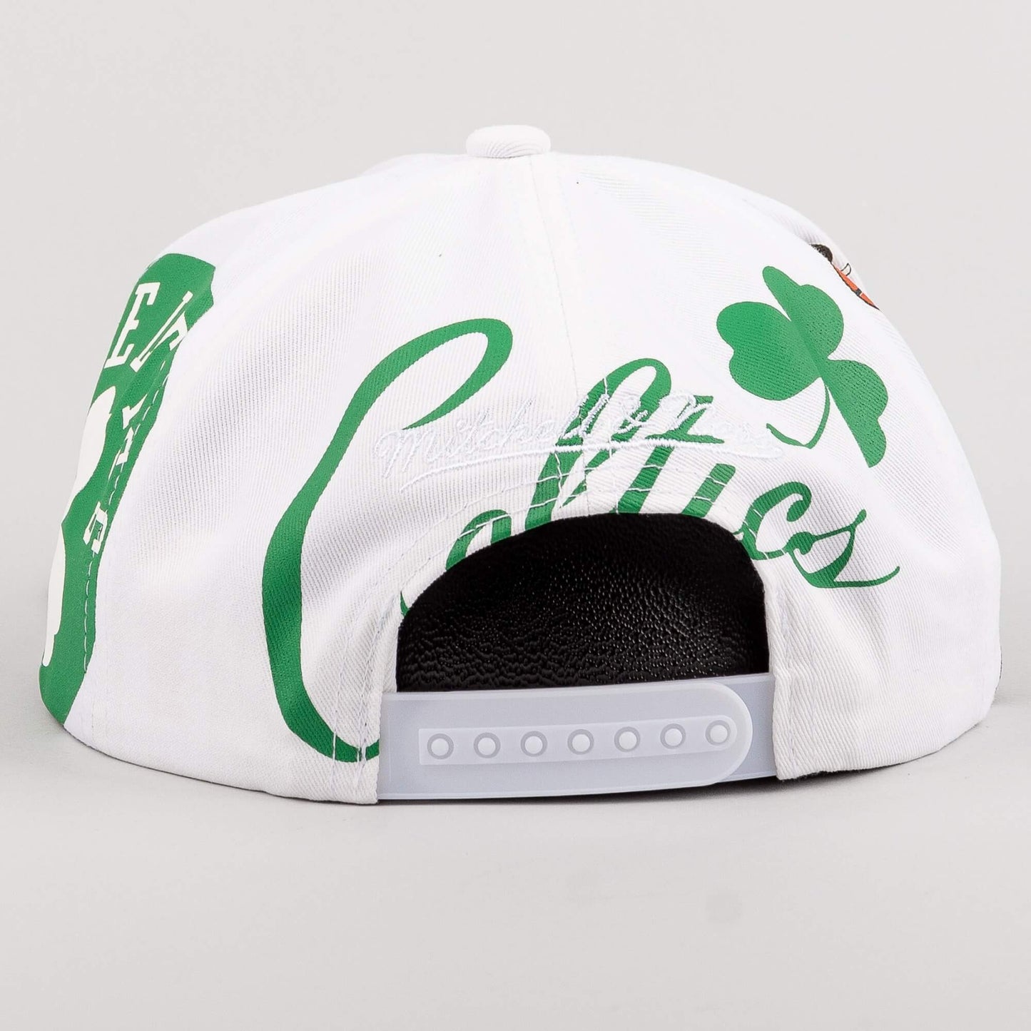 Šiltovka Mitchell & Ness NBA In Your Face Boston Celtics biela