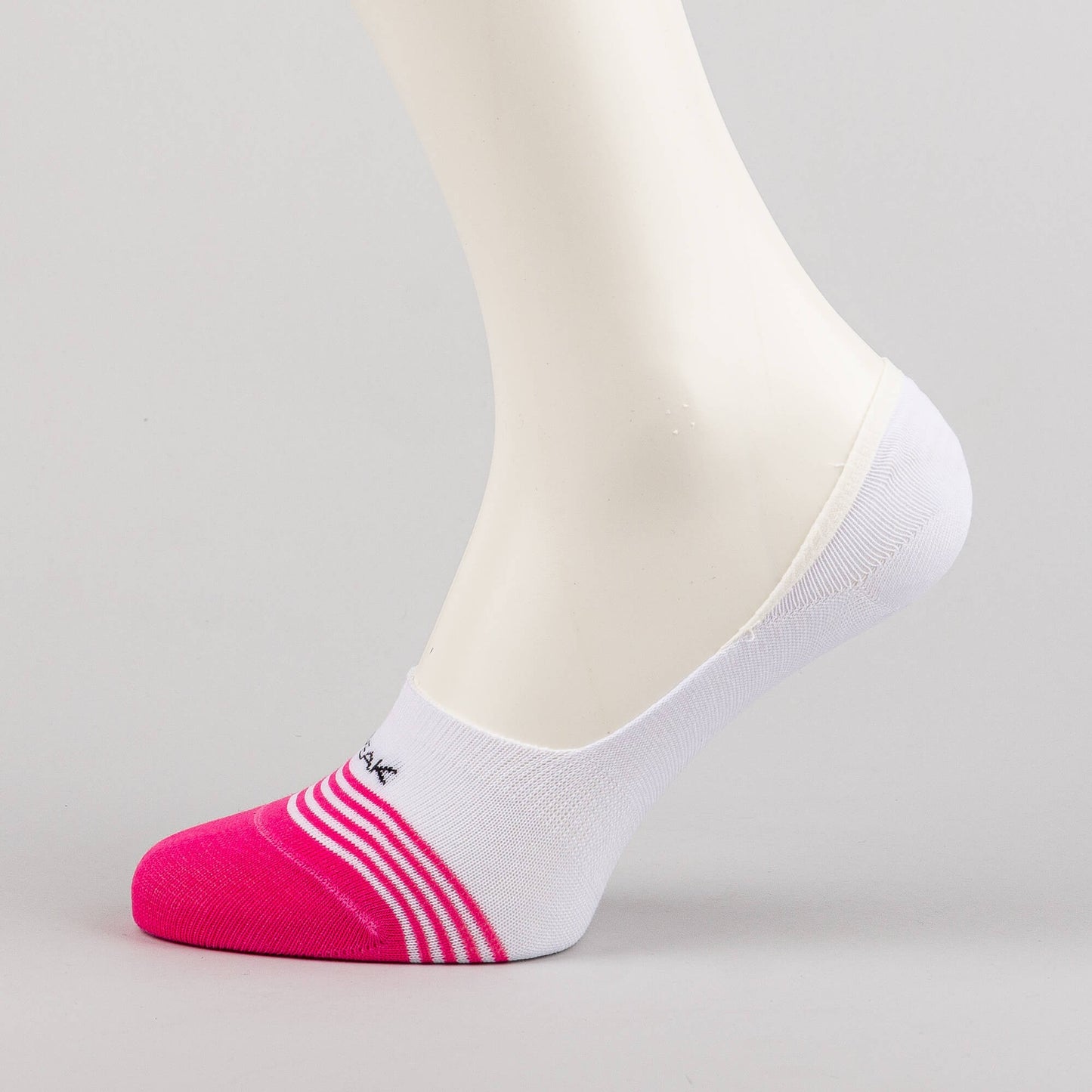 Peak Ankle Socks White