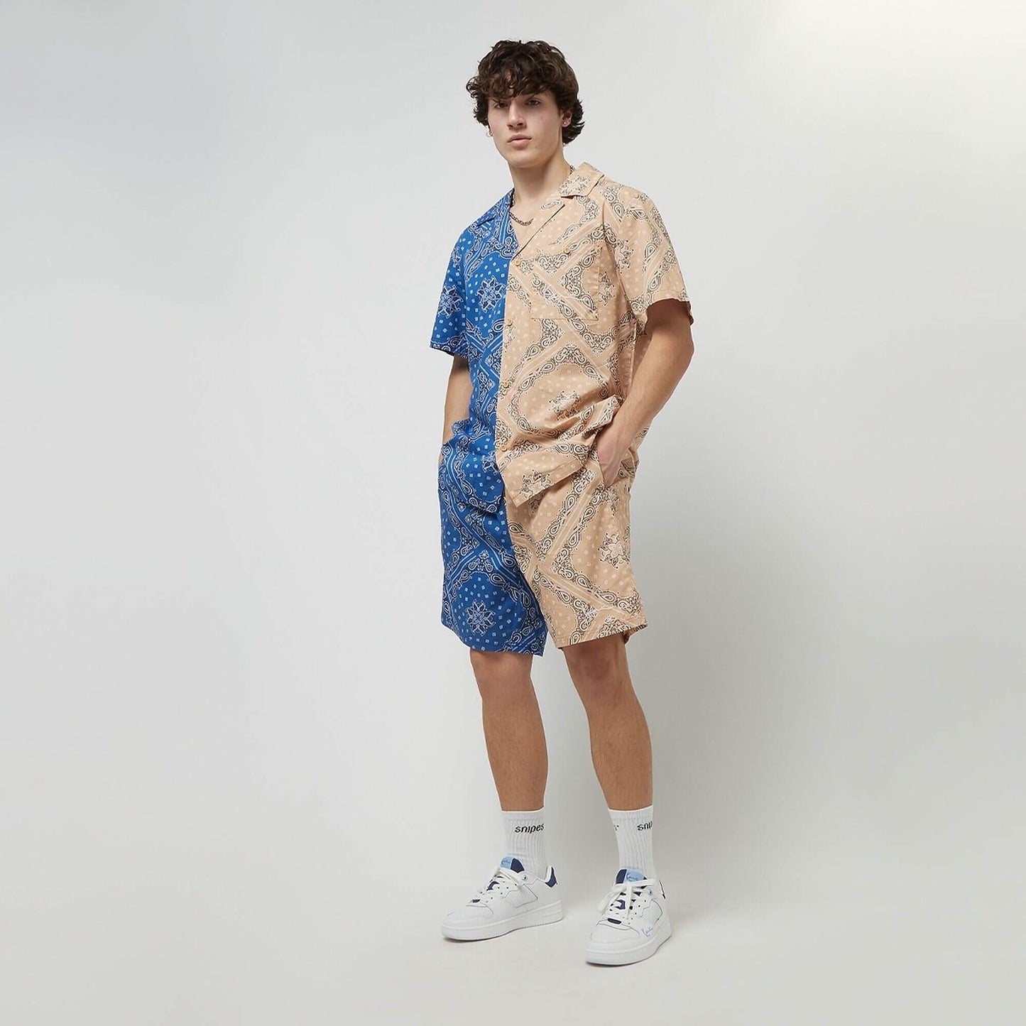 Košeľa Karl Kani Chest Signature Paisley Block Resort modrá