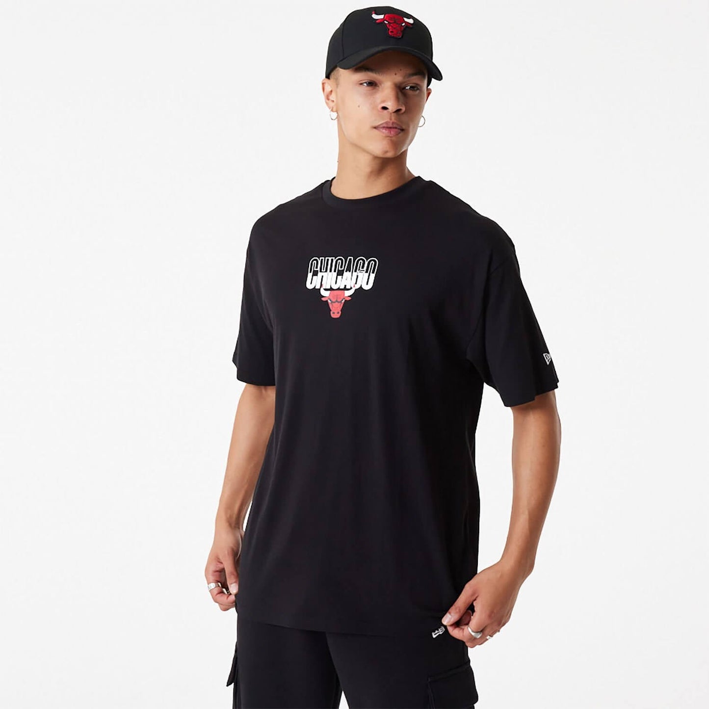New Era NBA Chicago Bulls City Graphic Black Oversized T-Shirt Black