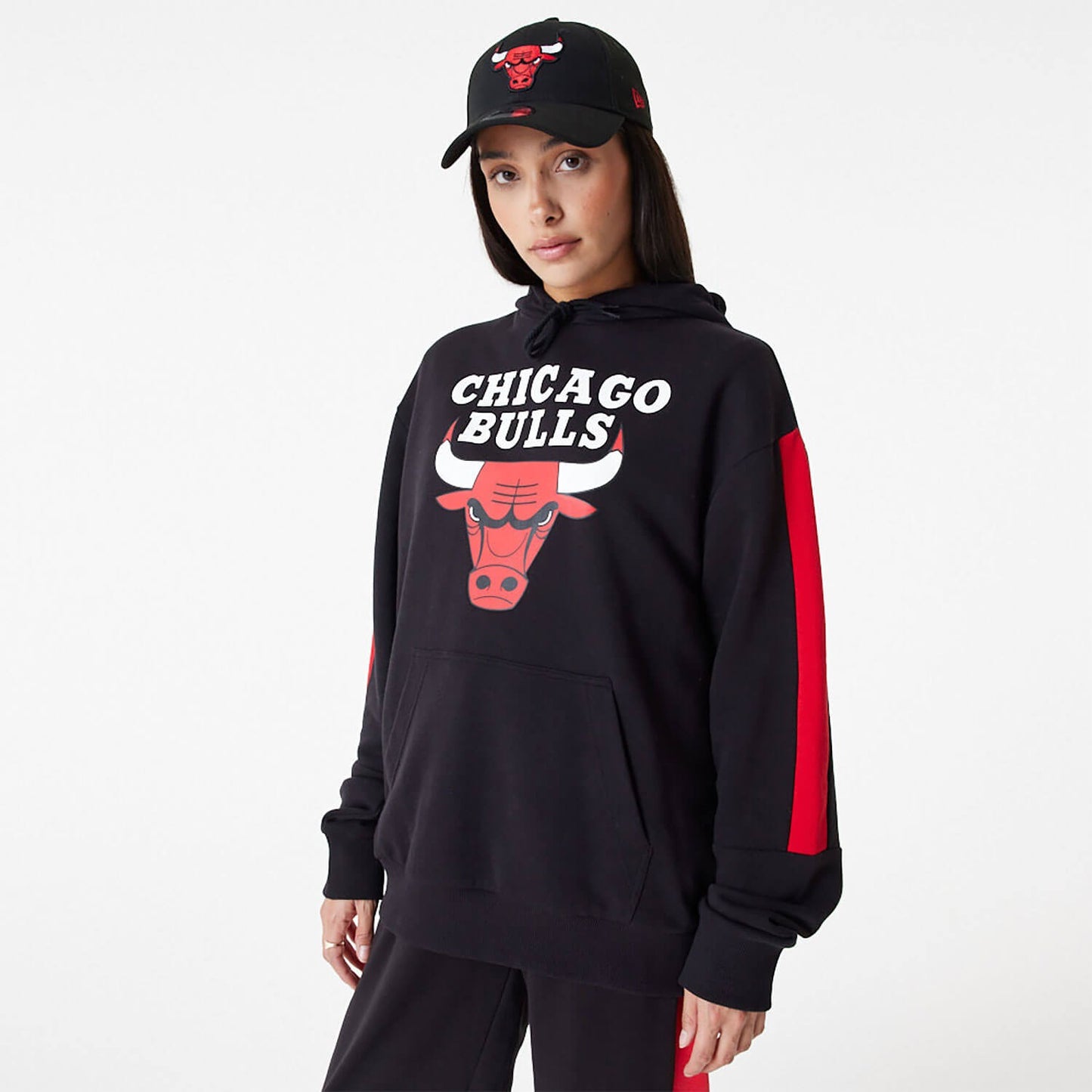 Unisex mikina s kapucňou New Era NBA Chicago Bulls NBA Colour Block Black Pullover Hoodie čierna