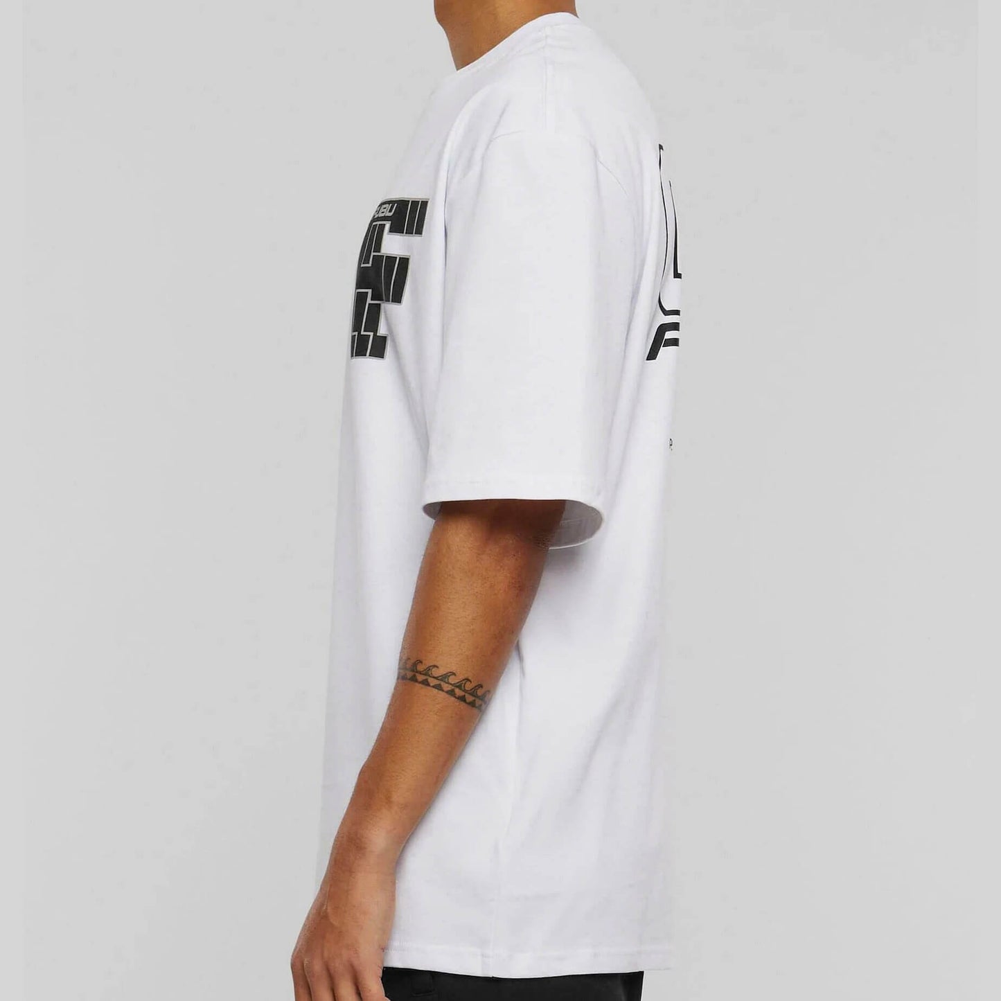 FUBU Corporate Tee white/black