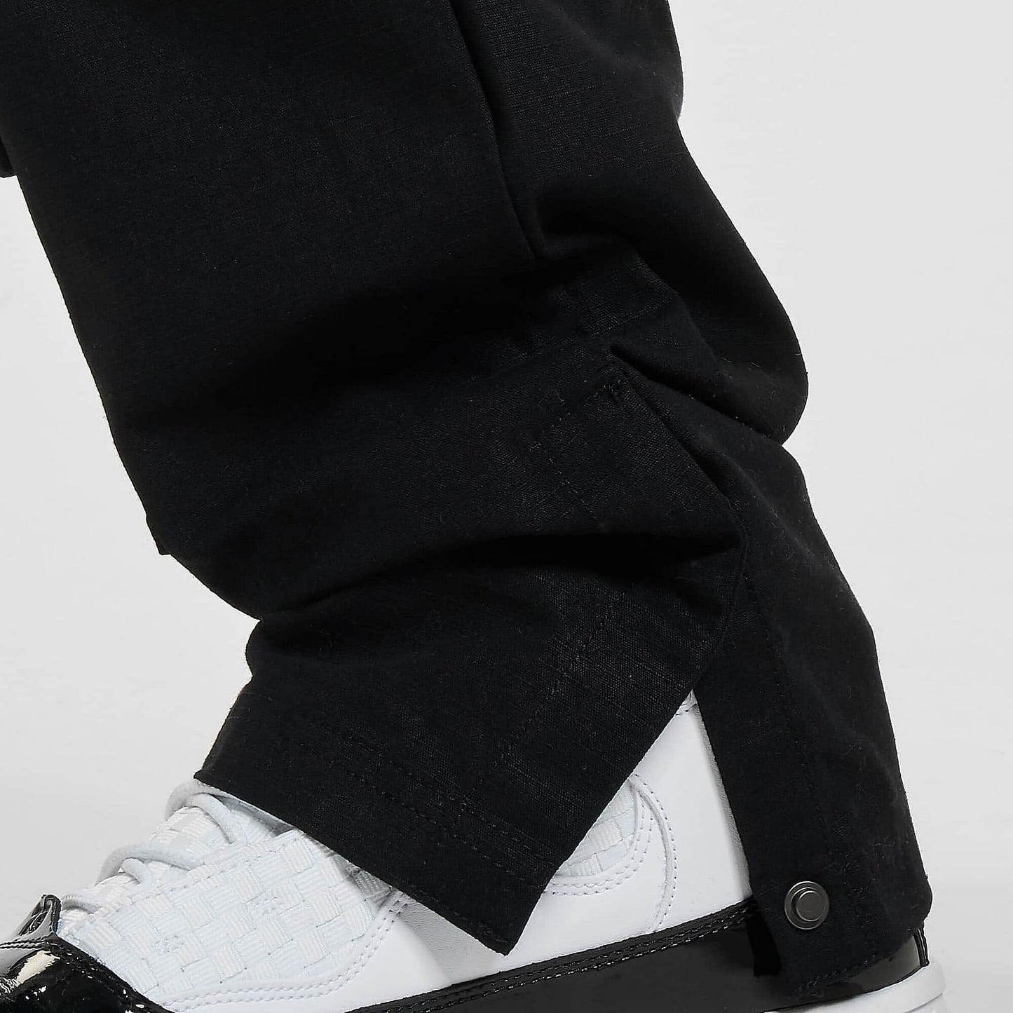 Nohavice Sean John SJ Script Logo Mulitpocket Cargopants - black čierne