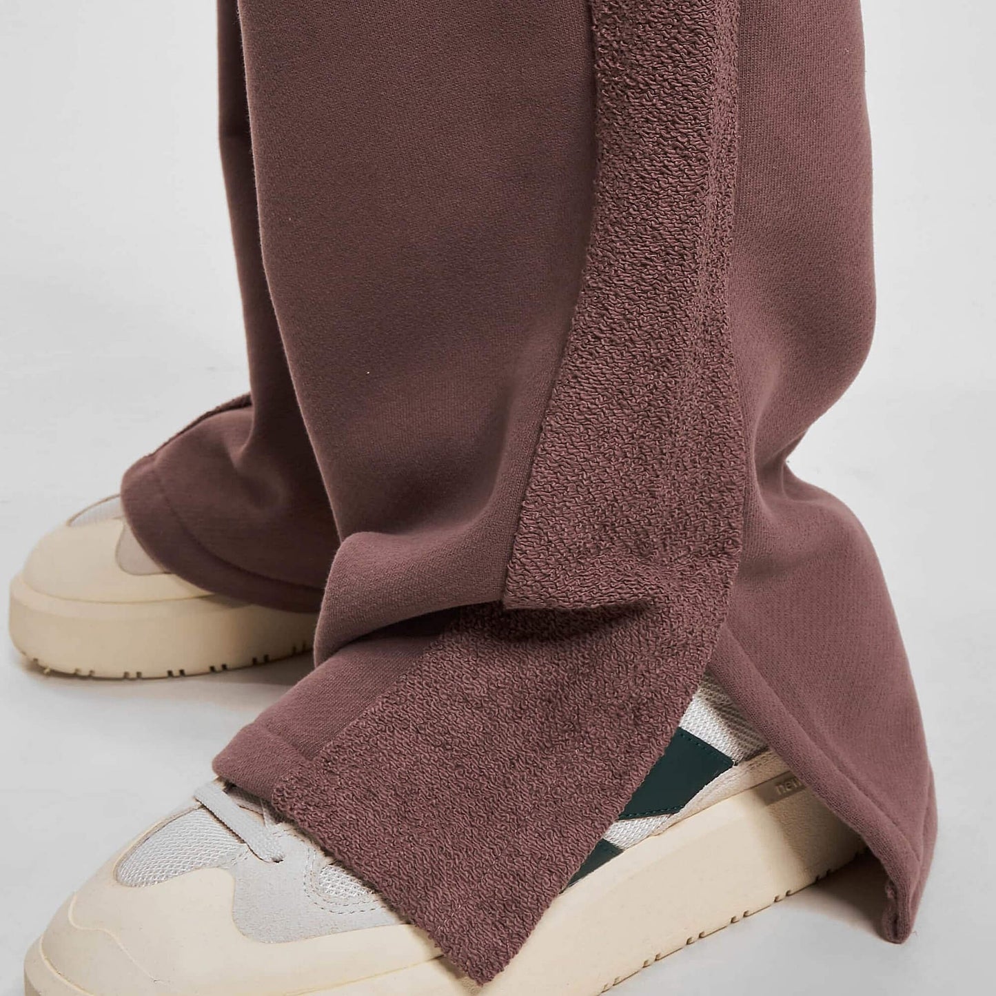 Tepláky Sean John SJ Script Logo Back Slit Sweatpants dark taupe