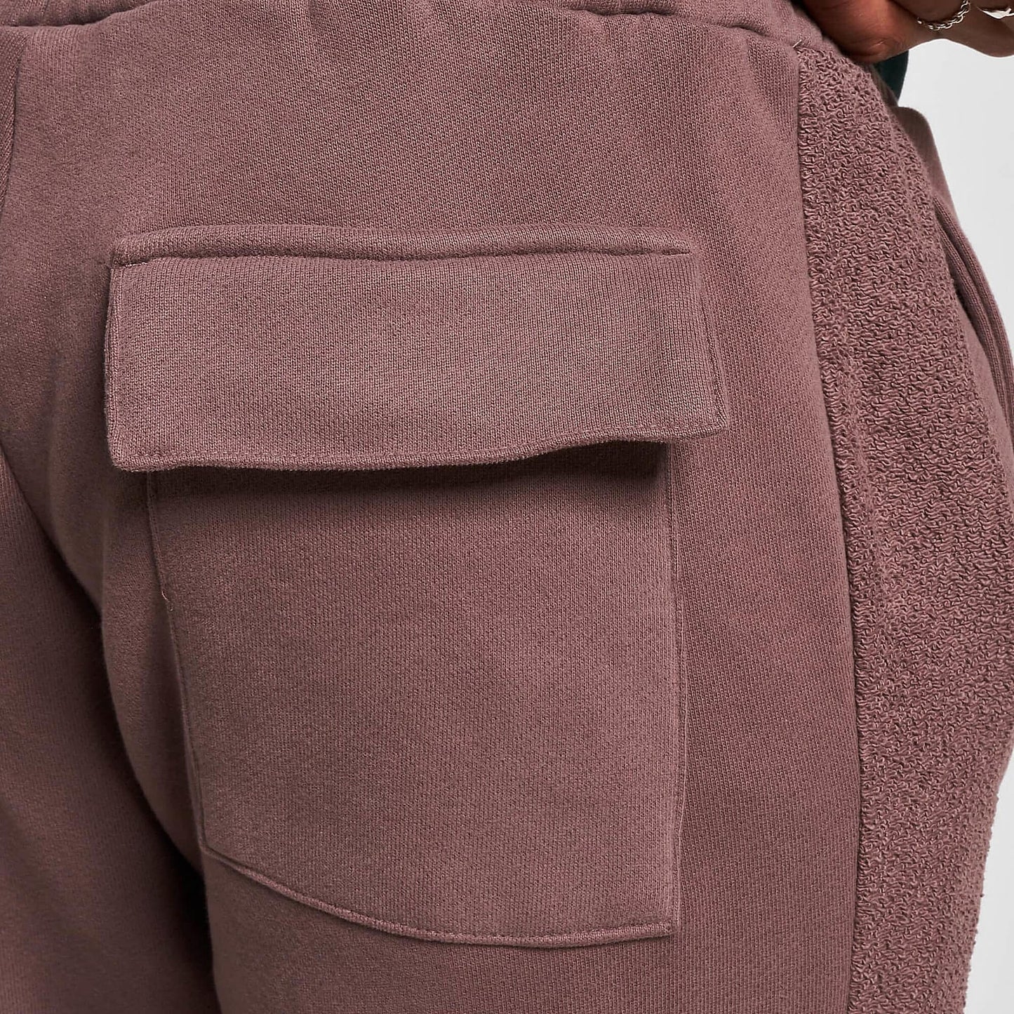 Tepláky Sean John SJ Script Logo Back Slit Sweatpants dark taupe