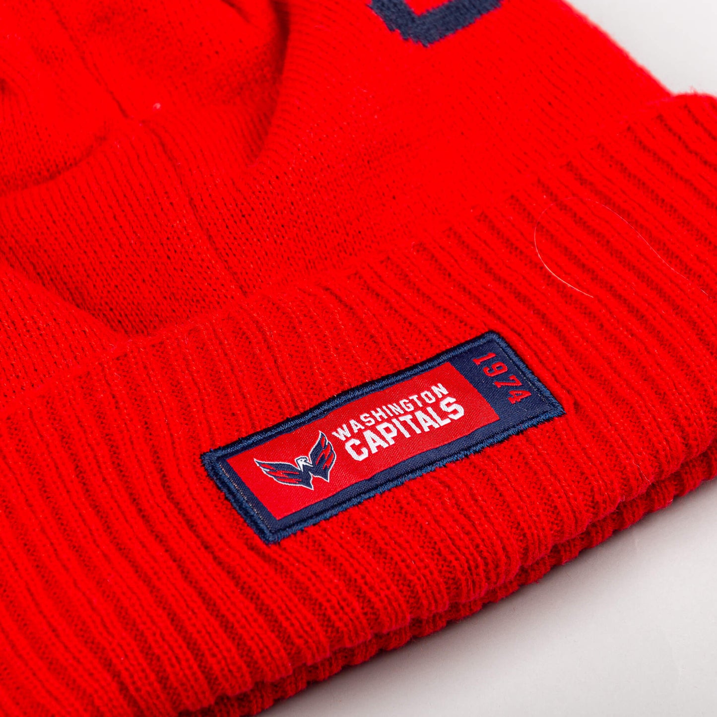 Outer Stuff NHL Big-Face Cuffed Pom Capitals Red