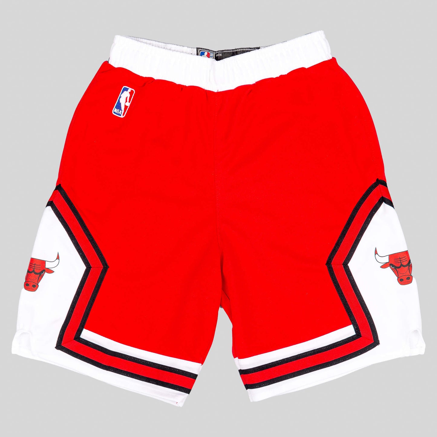 Detské basketbalové šortky Outerstuff NBA Replica Icon Short  Chicago Bulls červená/biela od 4 do 7 rokov