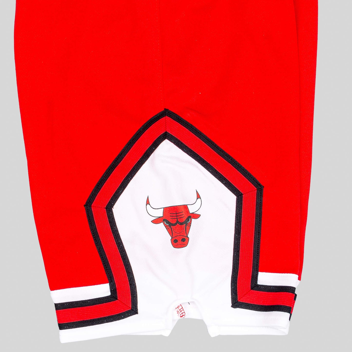 Detské basketbalové šortky Outerstuff NBA Replica Icon Short  Chicago Bulls červená/biela od 4 do 7 rokov