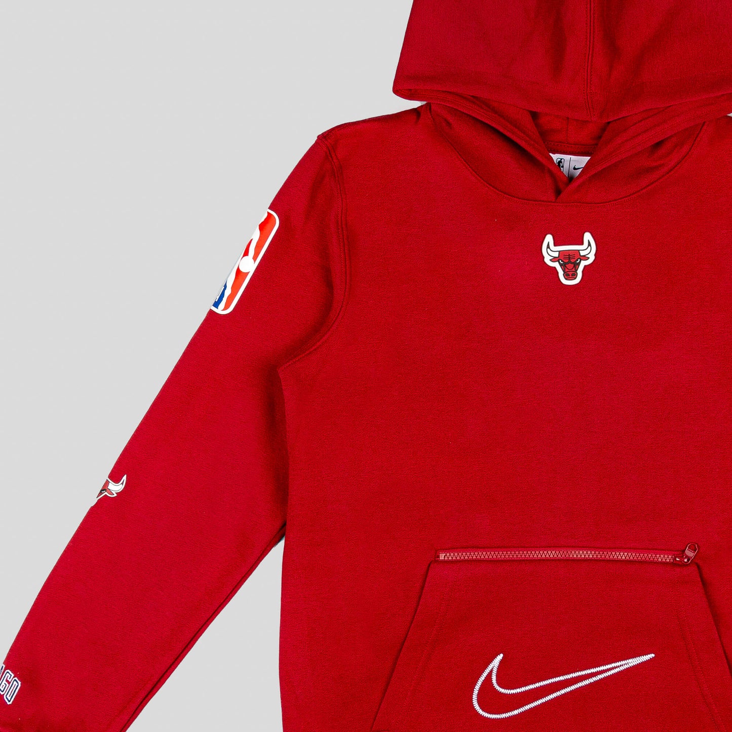Detská mikina s kapucňou Nike Fleece Pullover Courtside  8-20Y - Chicago Bulls červená